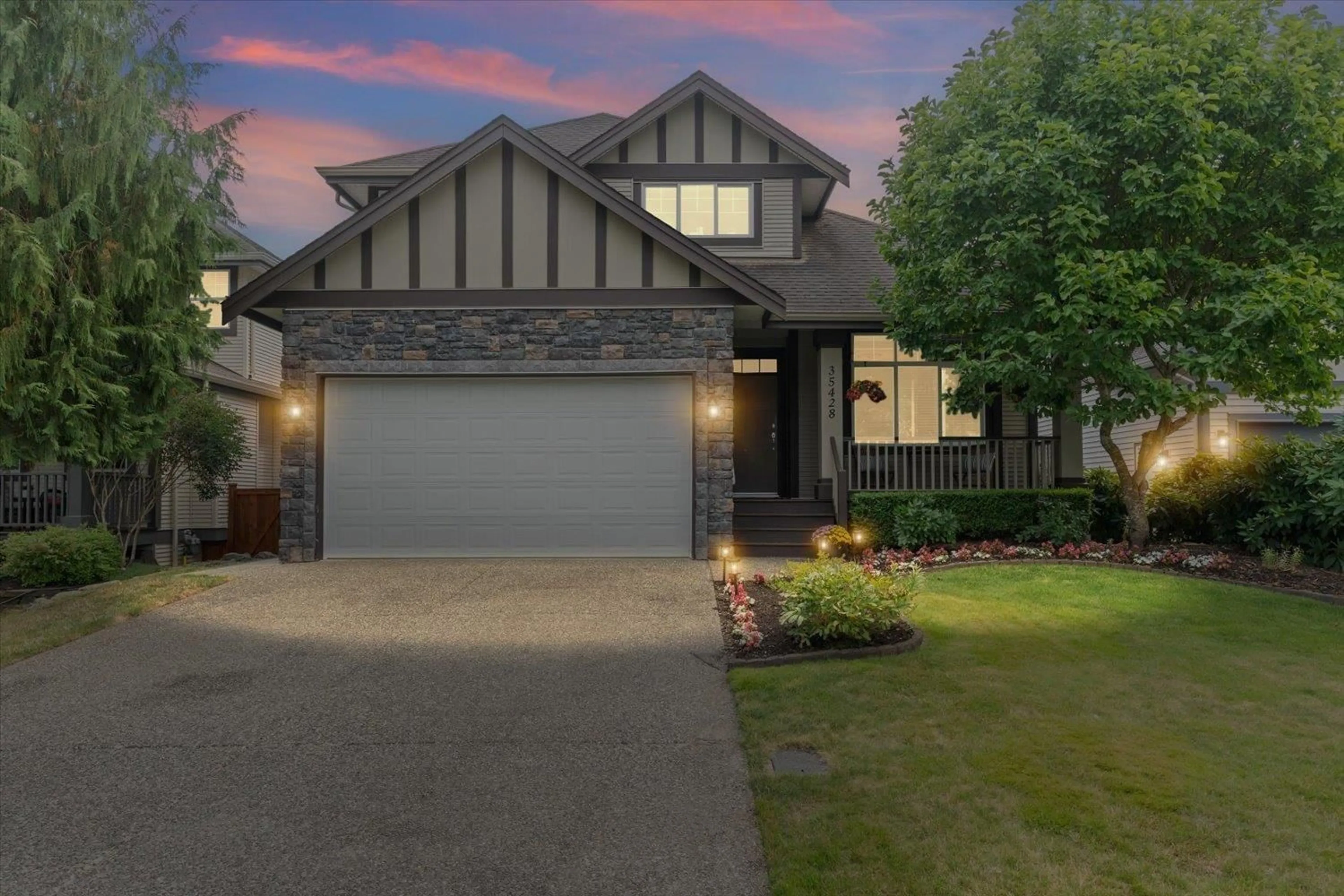 Home with brick exterior material, street for 35428 NAKISKA, Abbotsford British Columbia V3G1J6