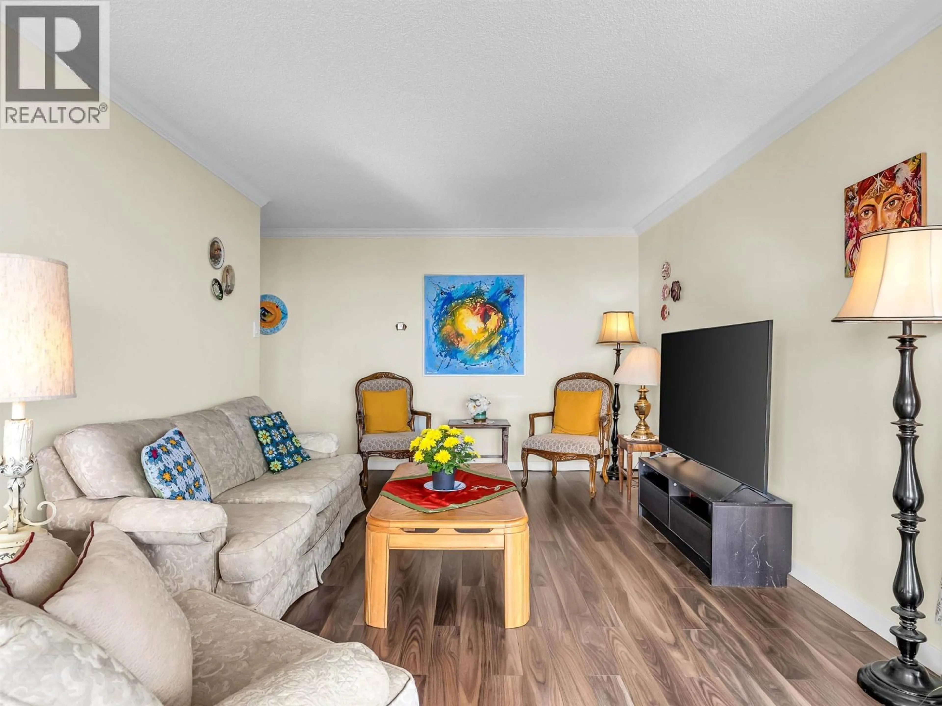 Living room with furniture, wood/laminate floor for 1609 - 2024 FULLERTON AVENUE, North Vancouver British Columbia V7P3G4