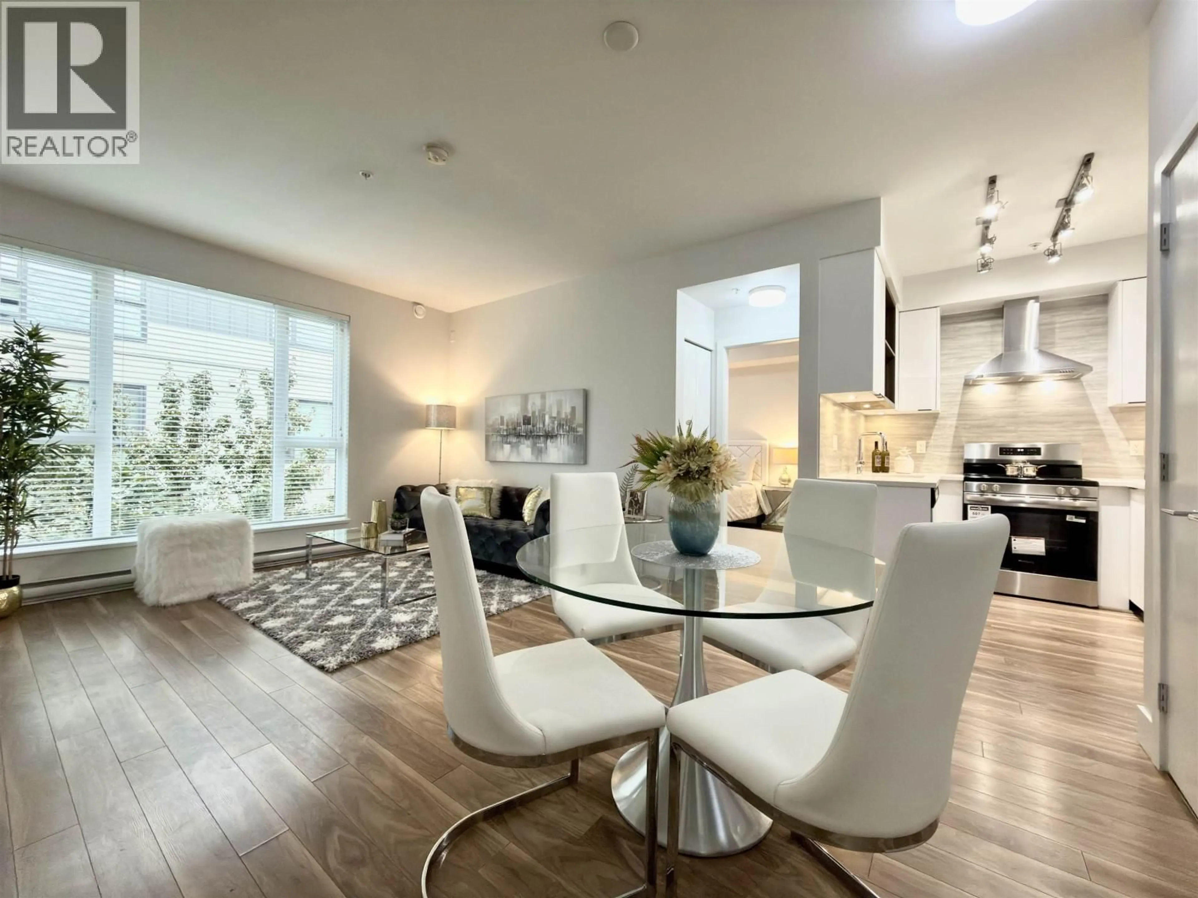 A pic of a room for 317 - 5355 LANE STREET, Burnaby British Columbia V5H0H1