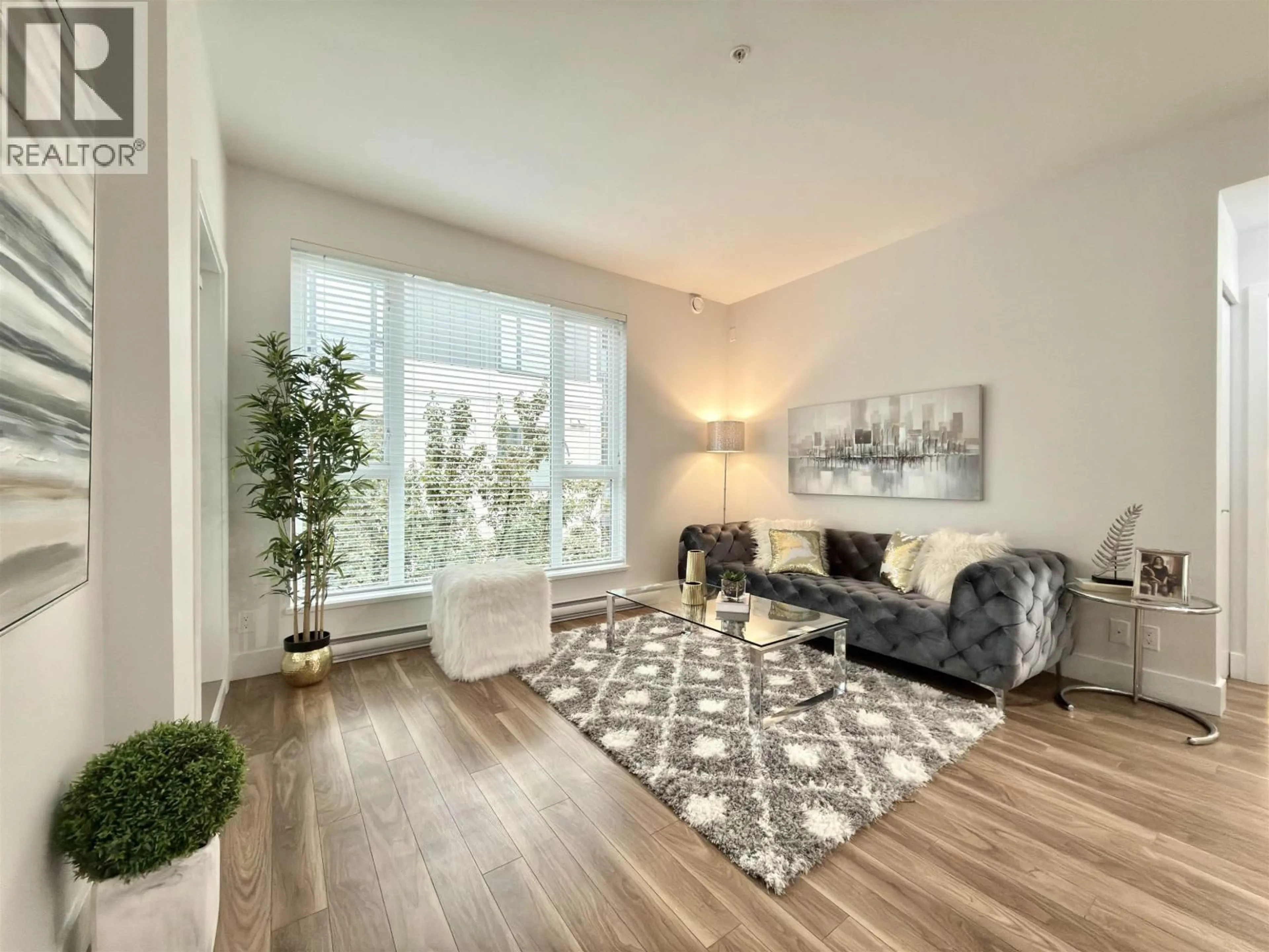 Living room with furniture, unknown for 317 - 5355 LANE STREET, Burnaby British Columbia V5H0H1