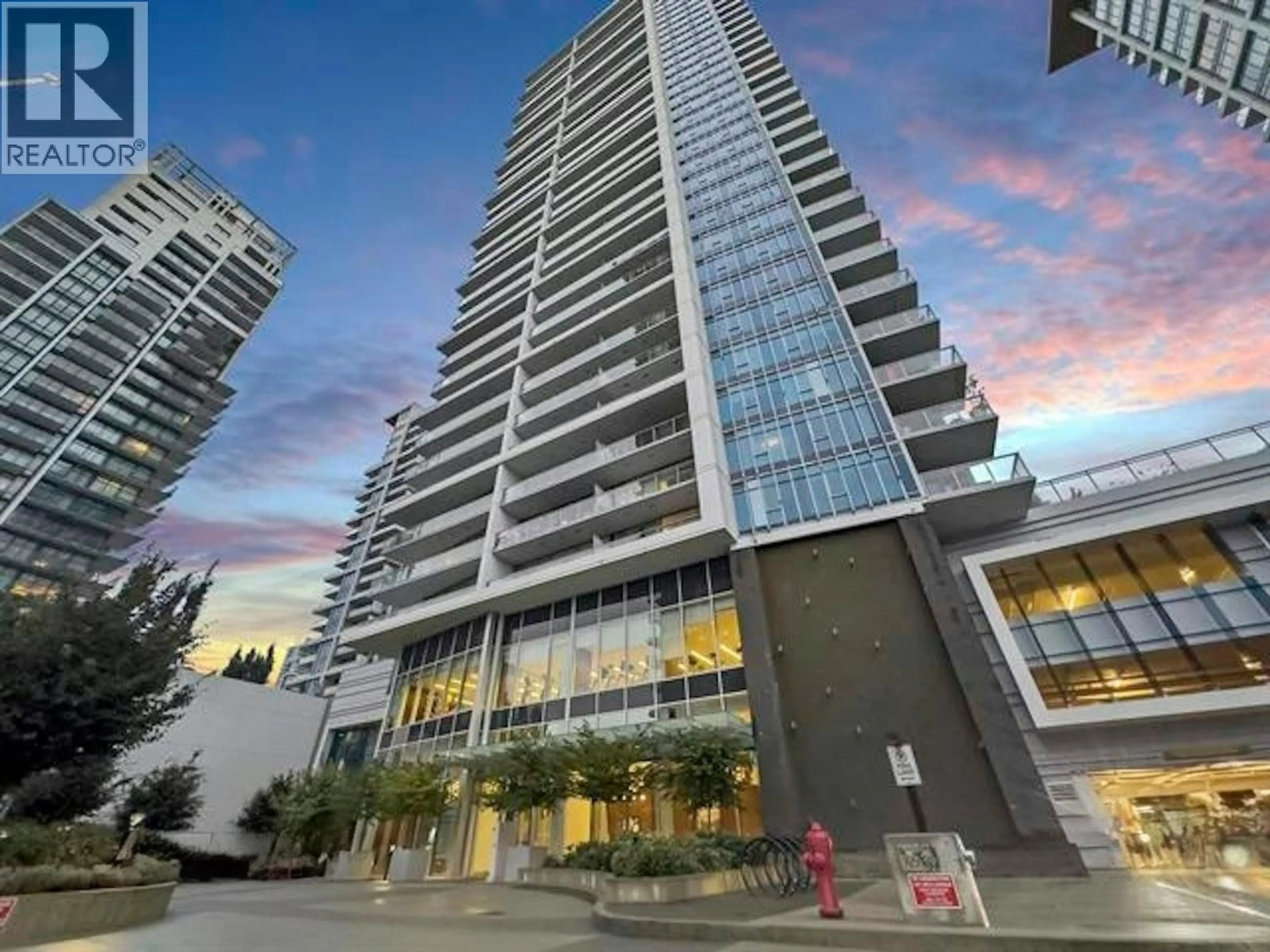 Indoor foyer for 809 - 2311 BETA AVENUE, Burnaby British Columbia V5C0M1