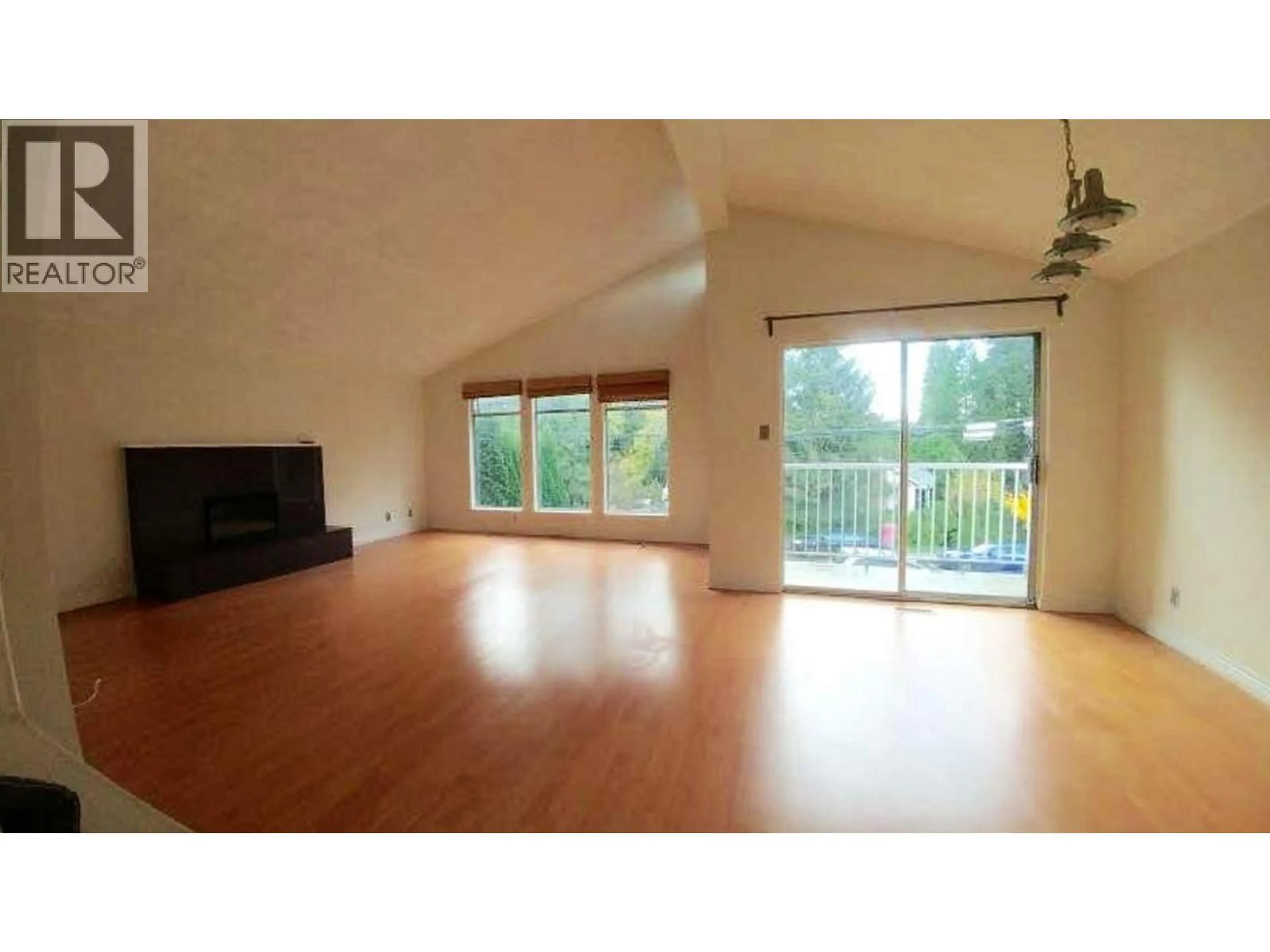 A pic of a room for 5512 DOMINION STREET, Burnaby British Columbia V5G1E2