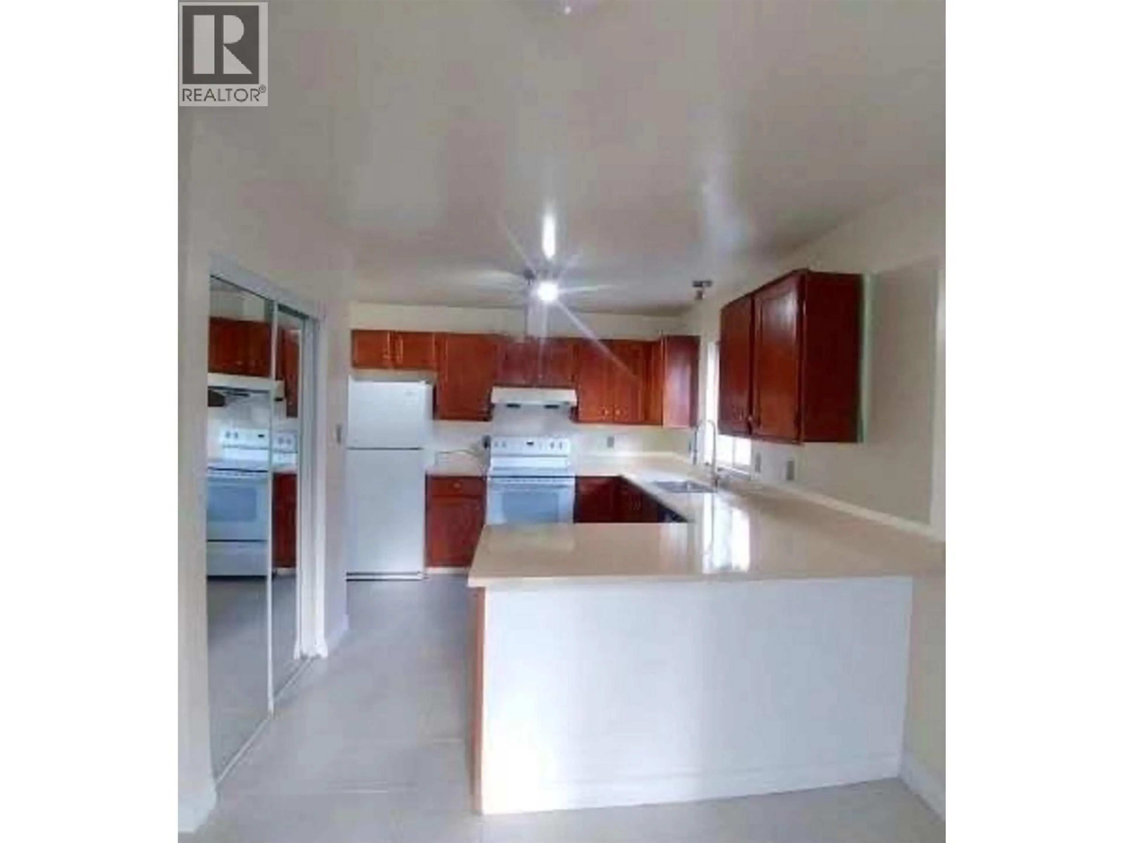 Open concept kitchen, unknown for 5512 DOMINION STREET, Burnaby British Columbia V5G1E2