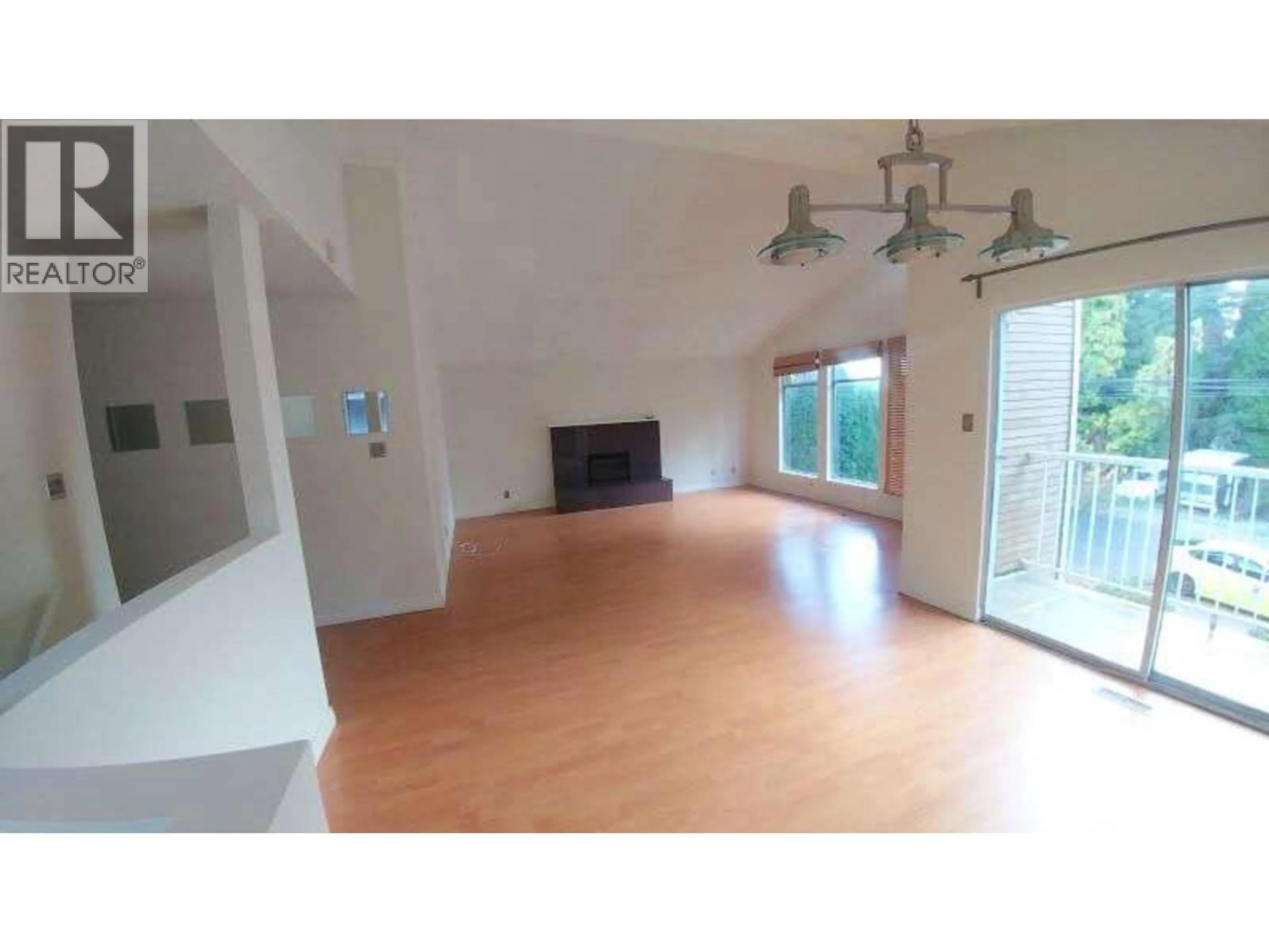 A pic of a room for 5512 DOMINION STREET, Burnaby British Columbia V5G1E2