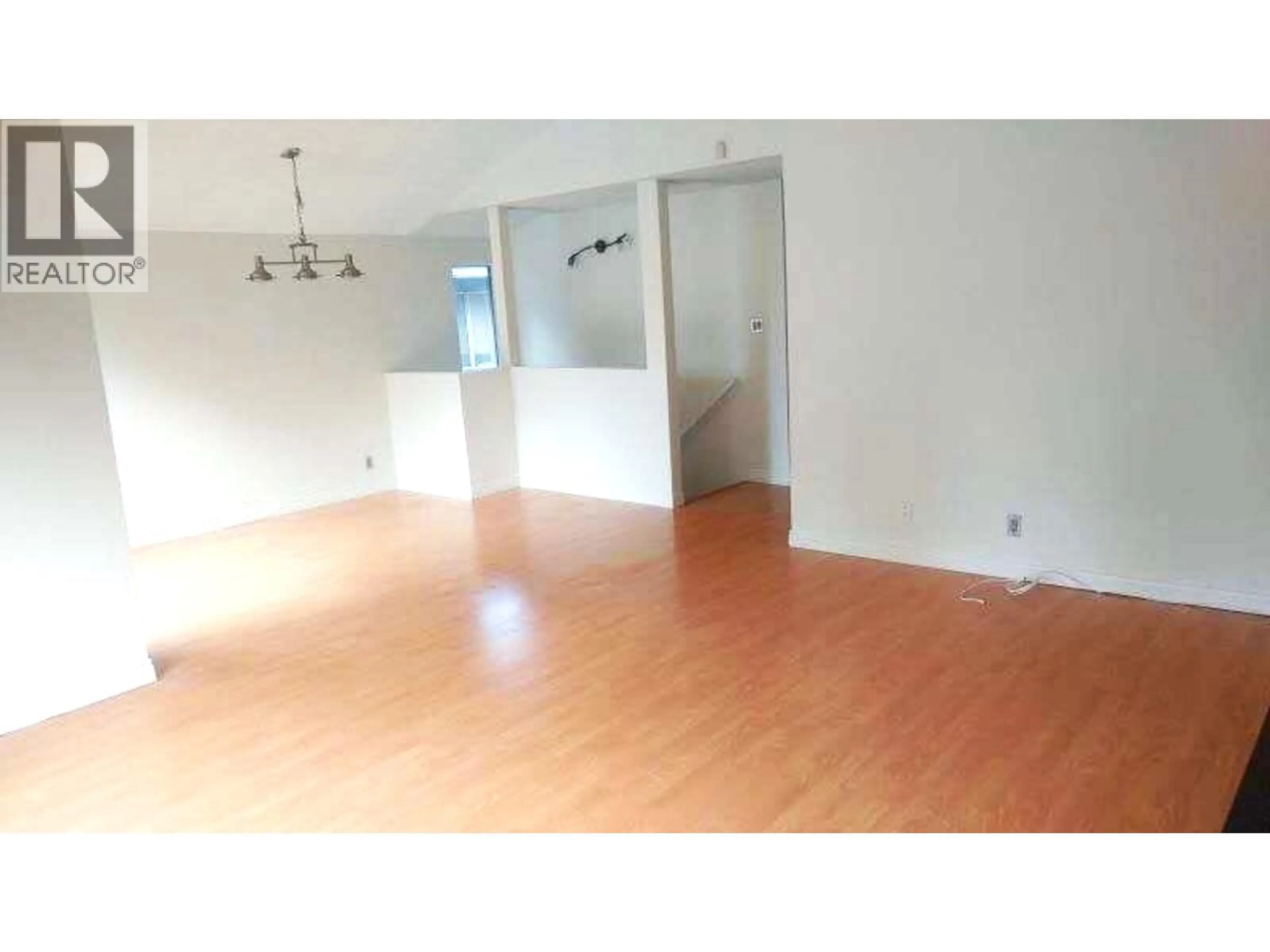 A pic of a room for 5512 DOMINION STREET, Burnaby British Columbia V5G1E2