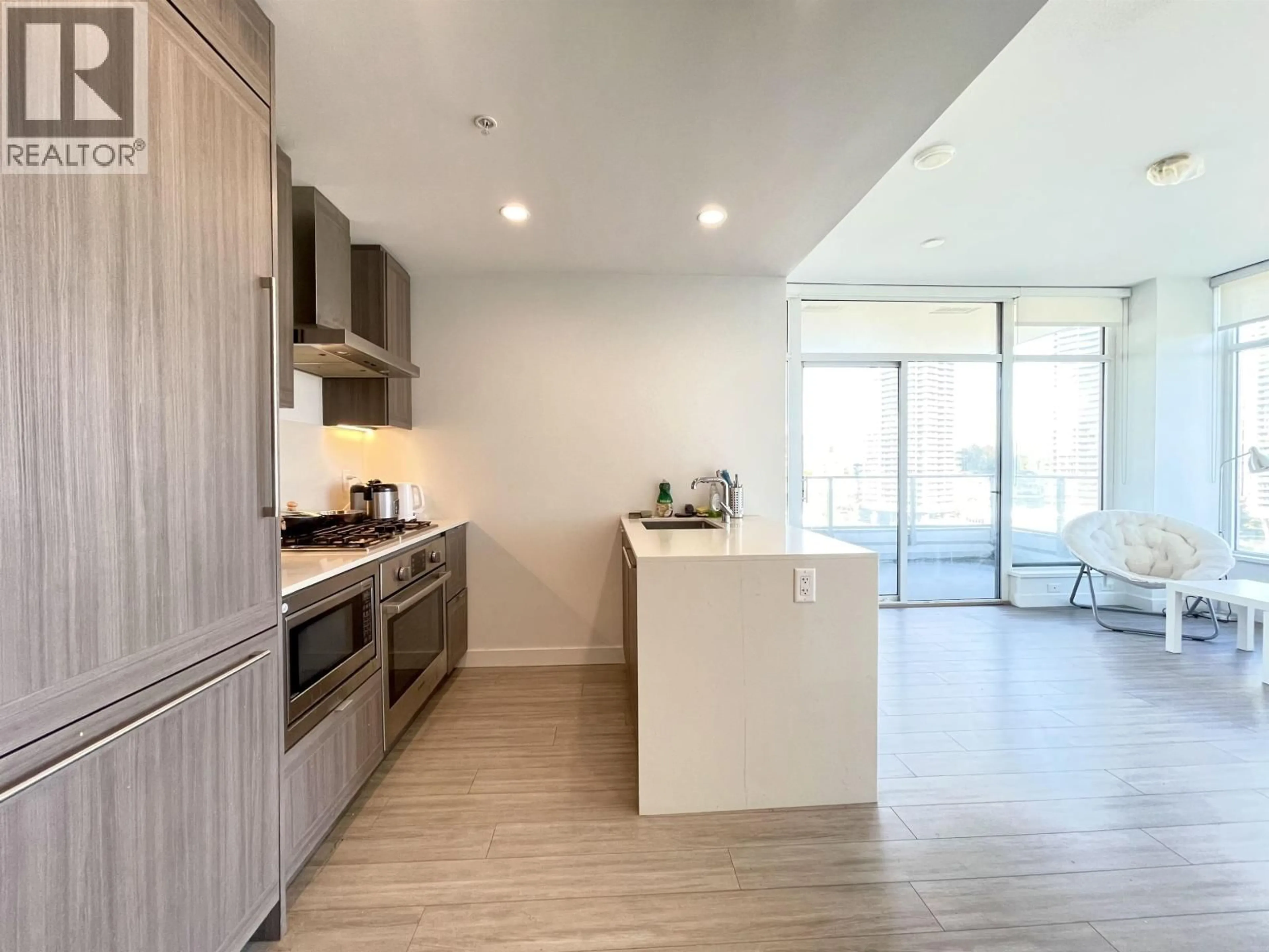 Open concept kitchen, unknown for 1604 - 2351 BETA AVENUE, Burnaby British Columbia V5C0M2