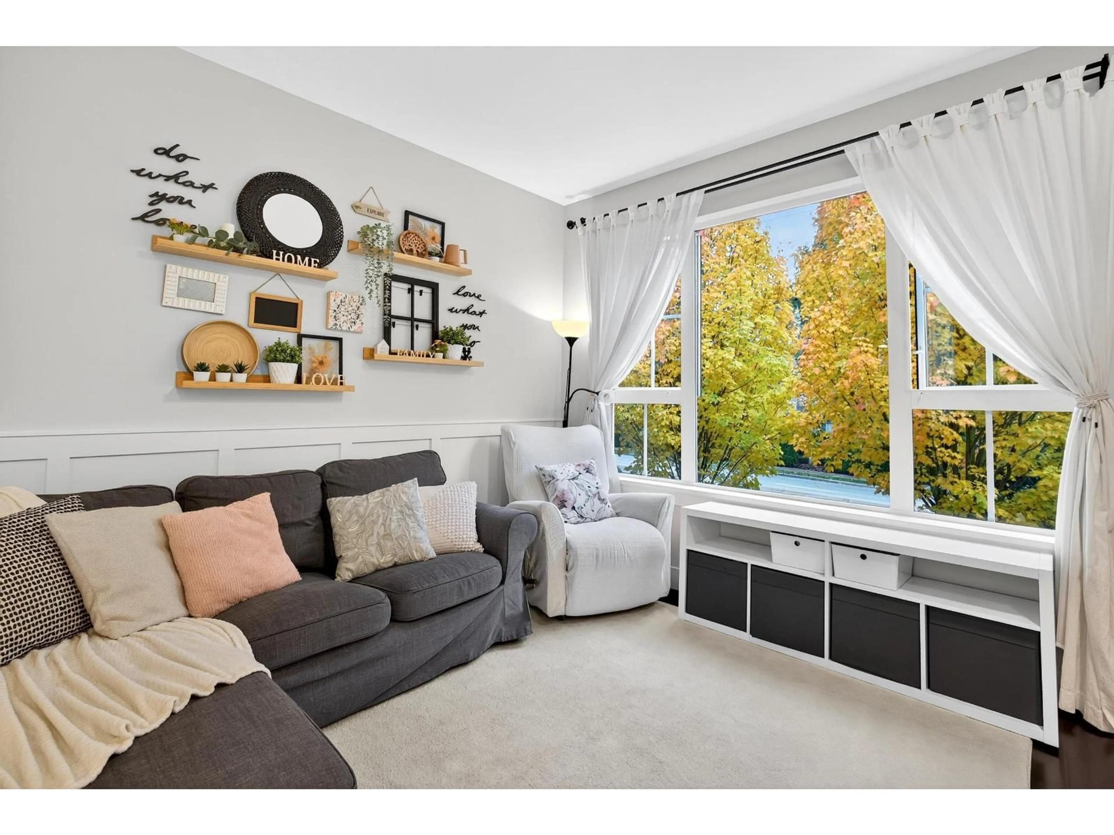 Living room with furniture, unknown for 153 - 2501 161A, Surrey British Columbia V3Z7Y6