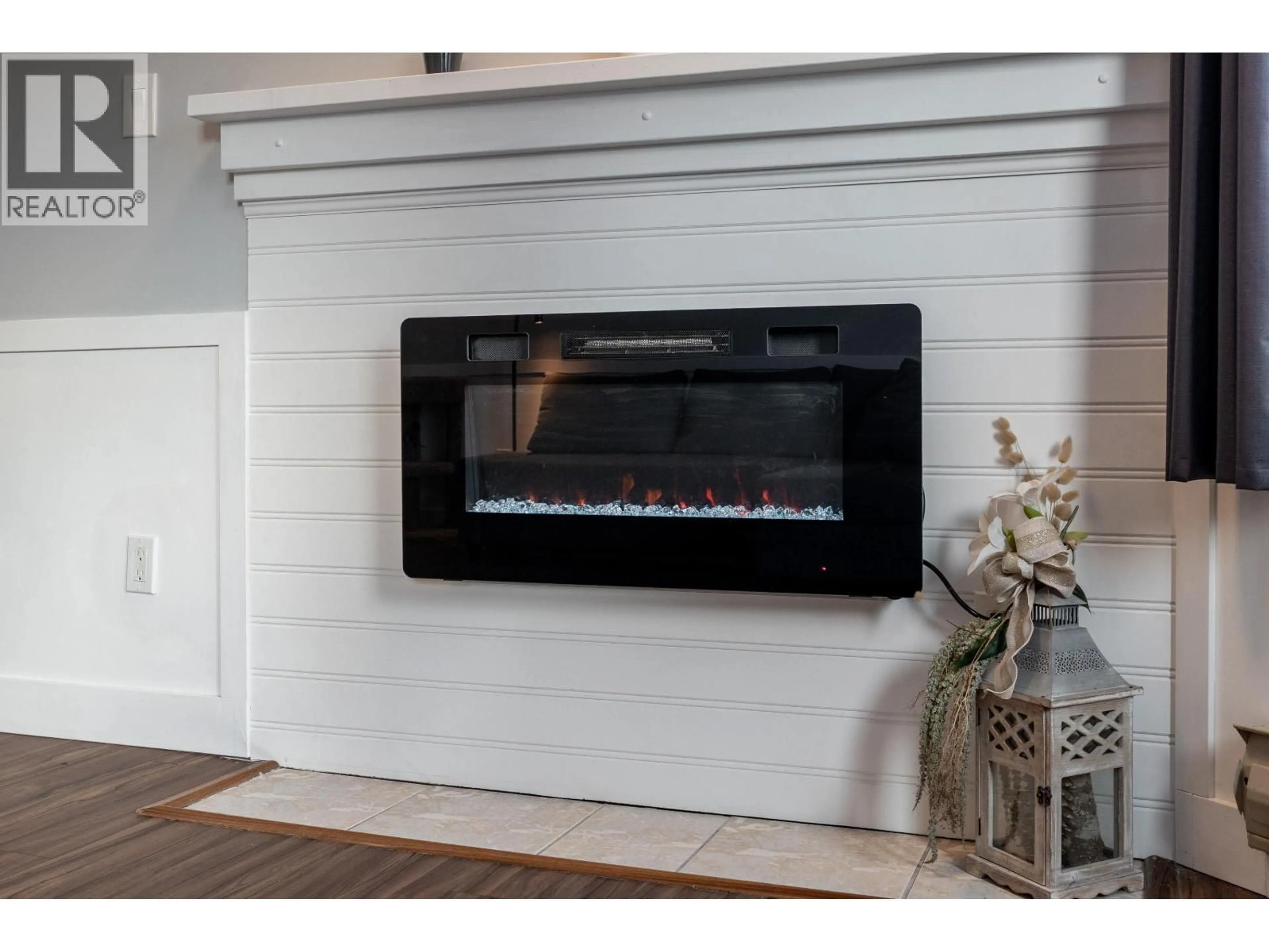 Unknown for 105 - 22222 119 AVENUE, Maple Ridge British Columbia V2X2Y9