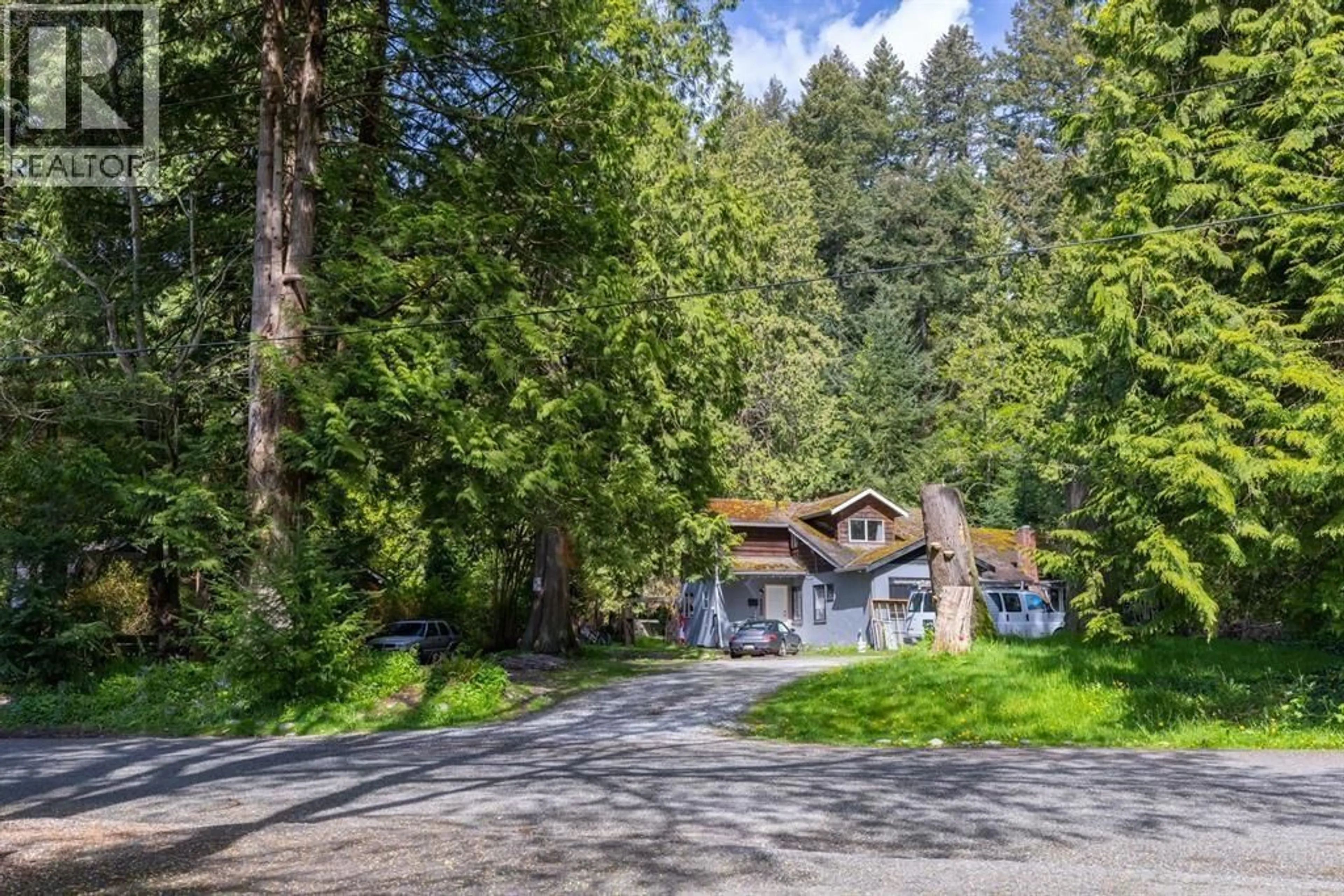 A pic from outside/outdoor area/front of a property/back of a property/a pic from drone, forest/trees view for 4363 MORGAN CRESCENT, West Vancouver British Columbia V7V2P1