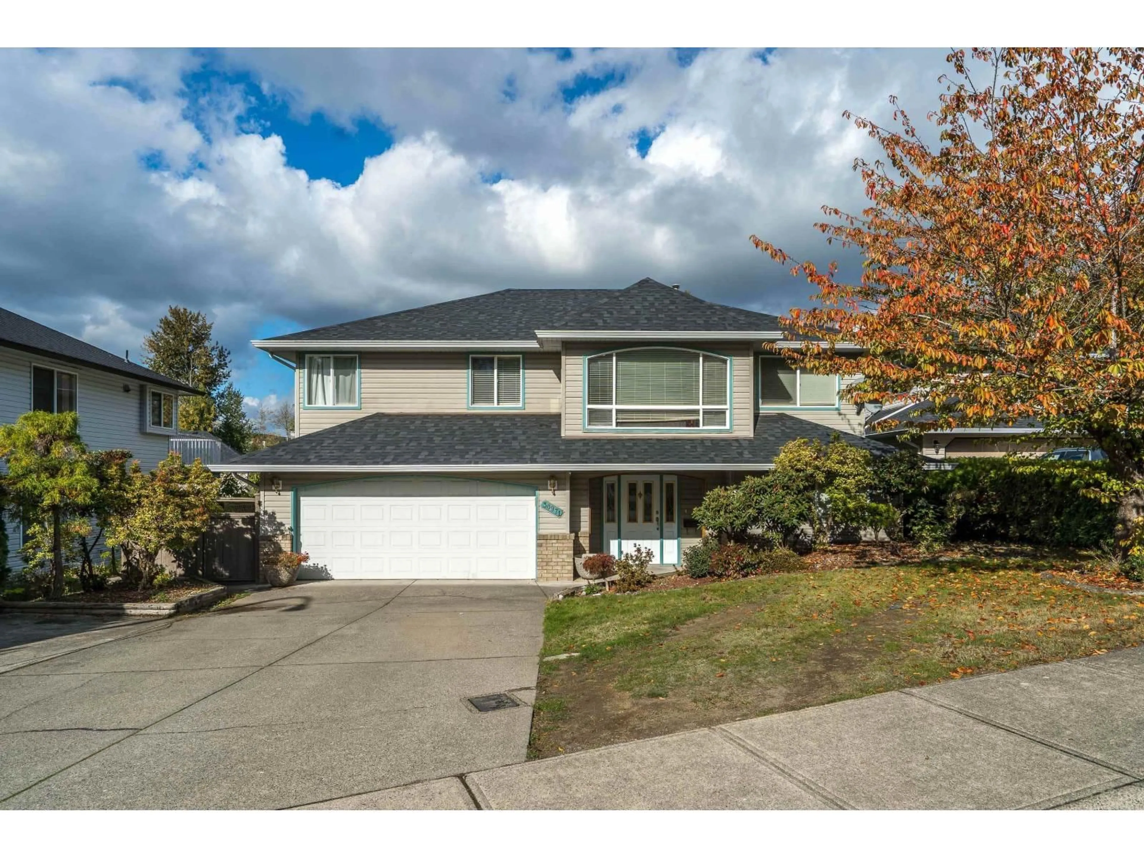 Home with vinyl exterior material, street for 30971 BROOKDALE, Abbotsford British Columbia V2T5S3