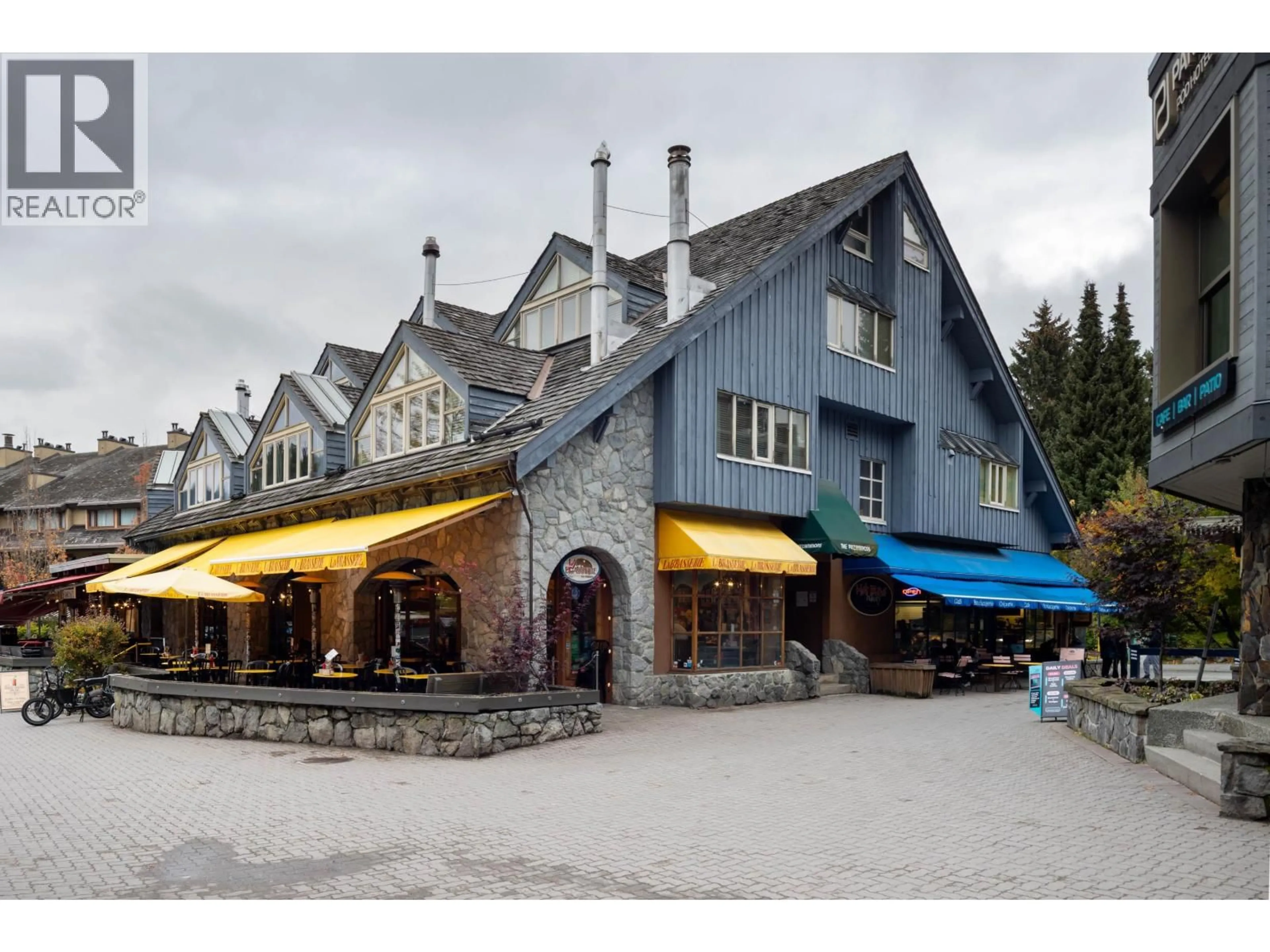 Patio, unknown for A - 4324 SUNRISE ALLEY, Whistler British Columbia V0N1B0