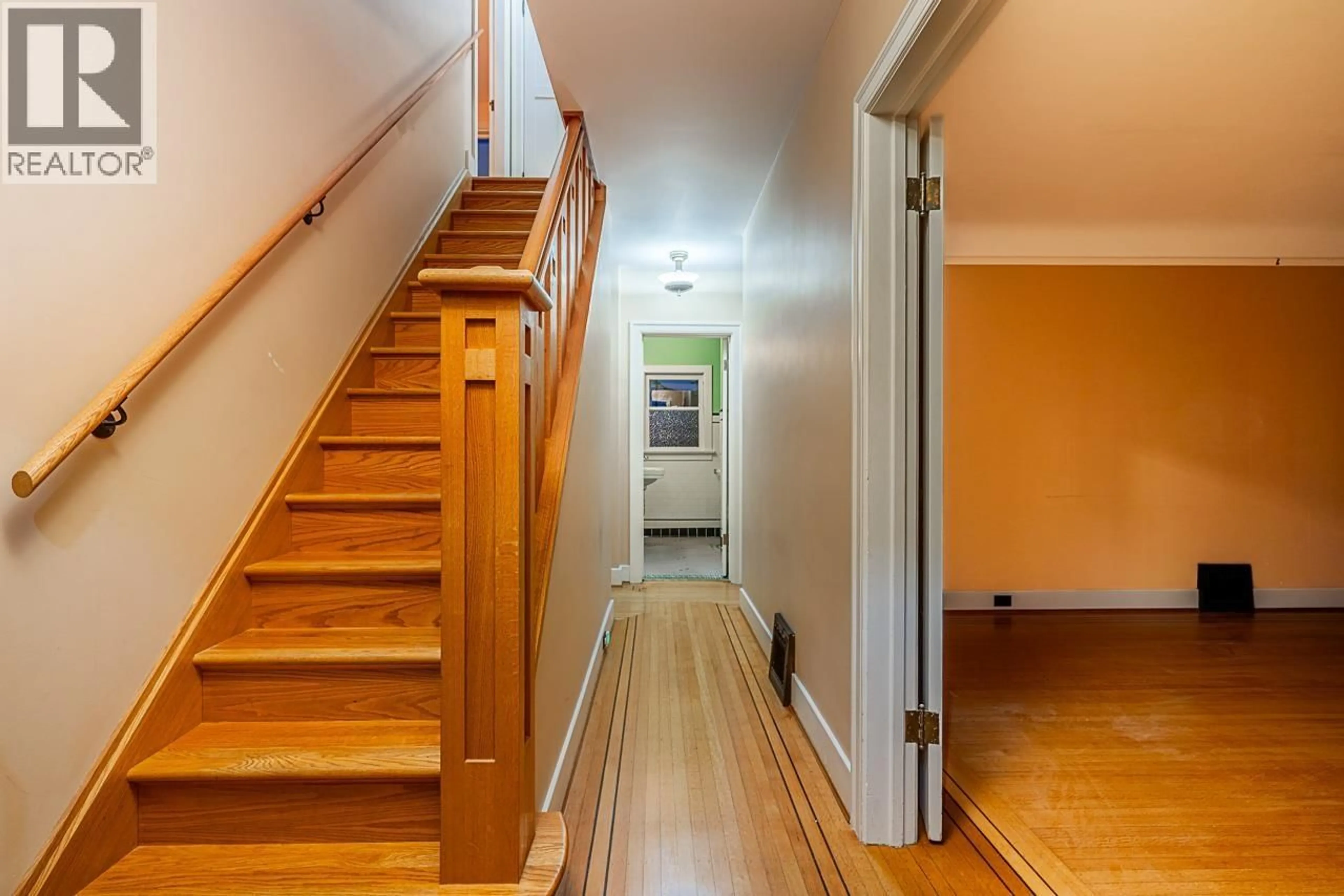 Unknown for 310 ASH STREET, New Westminster British Columbia V3M3M6