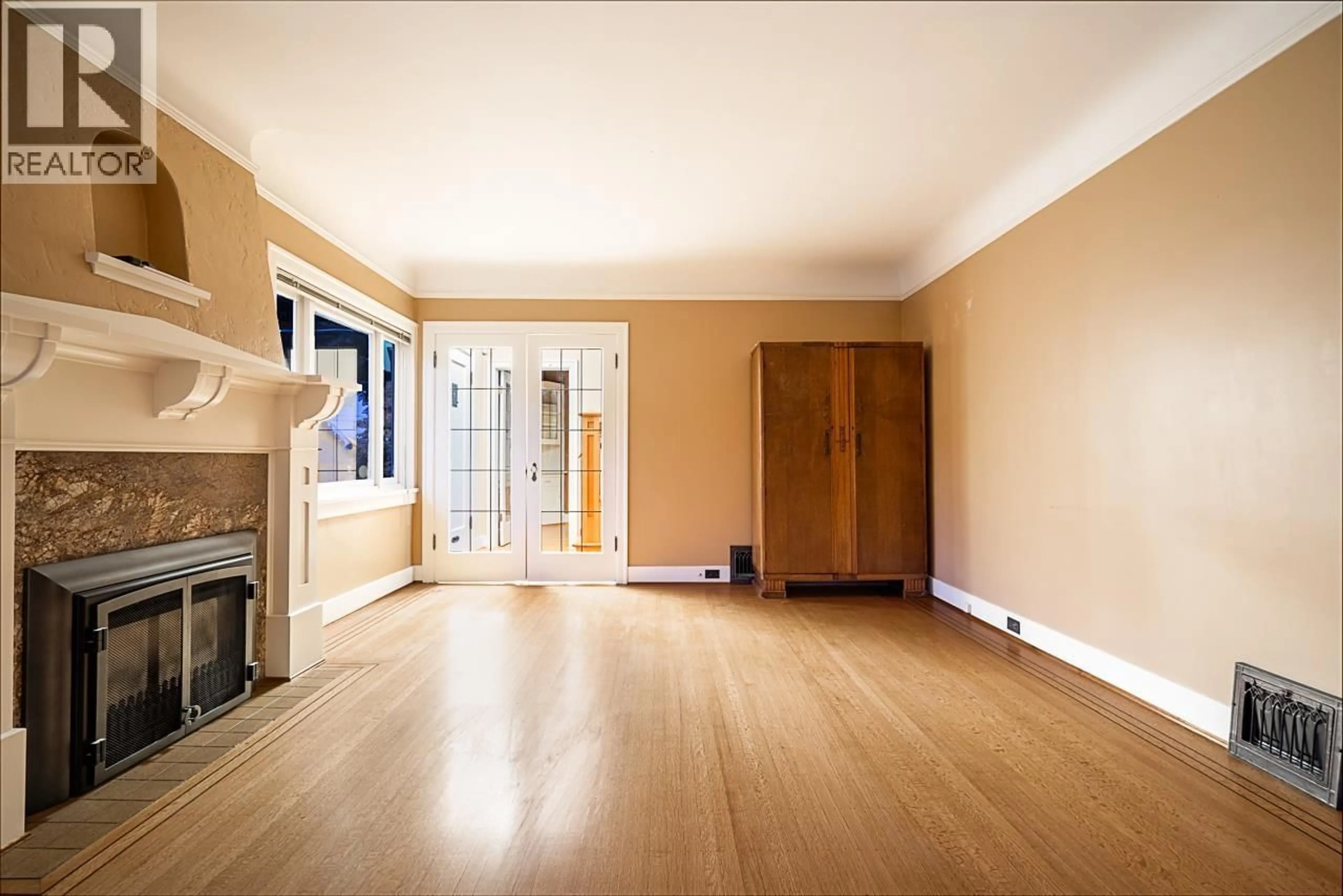 Unknown for 310 ASH STREET, New Westminster British Columbia V3M3M6