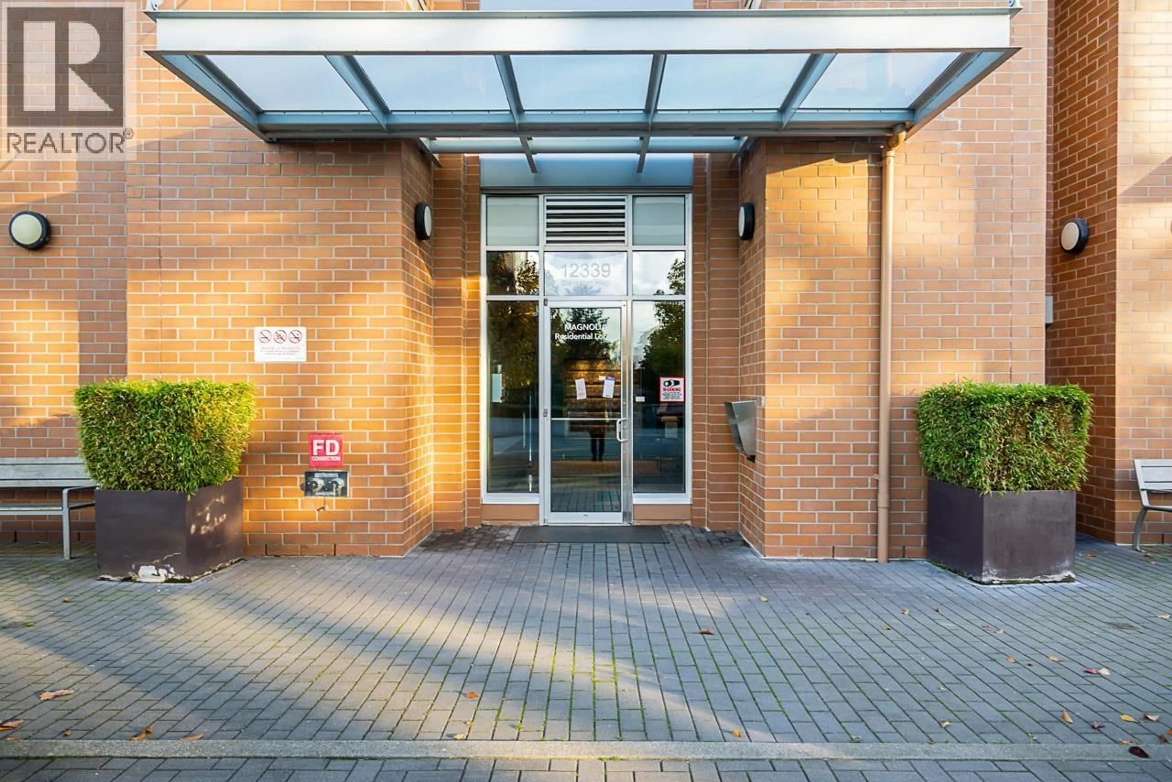 Indoor foyer for 416 - 12339 STEVESTON HIGHWAY, Richmond British Columbia V6W0B4