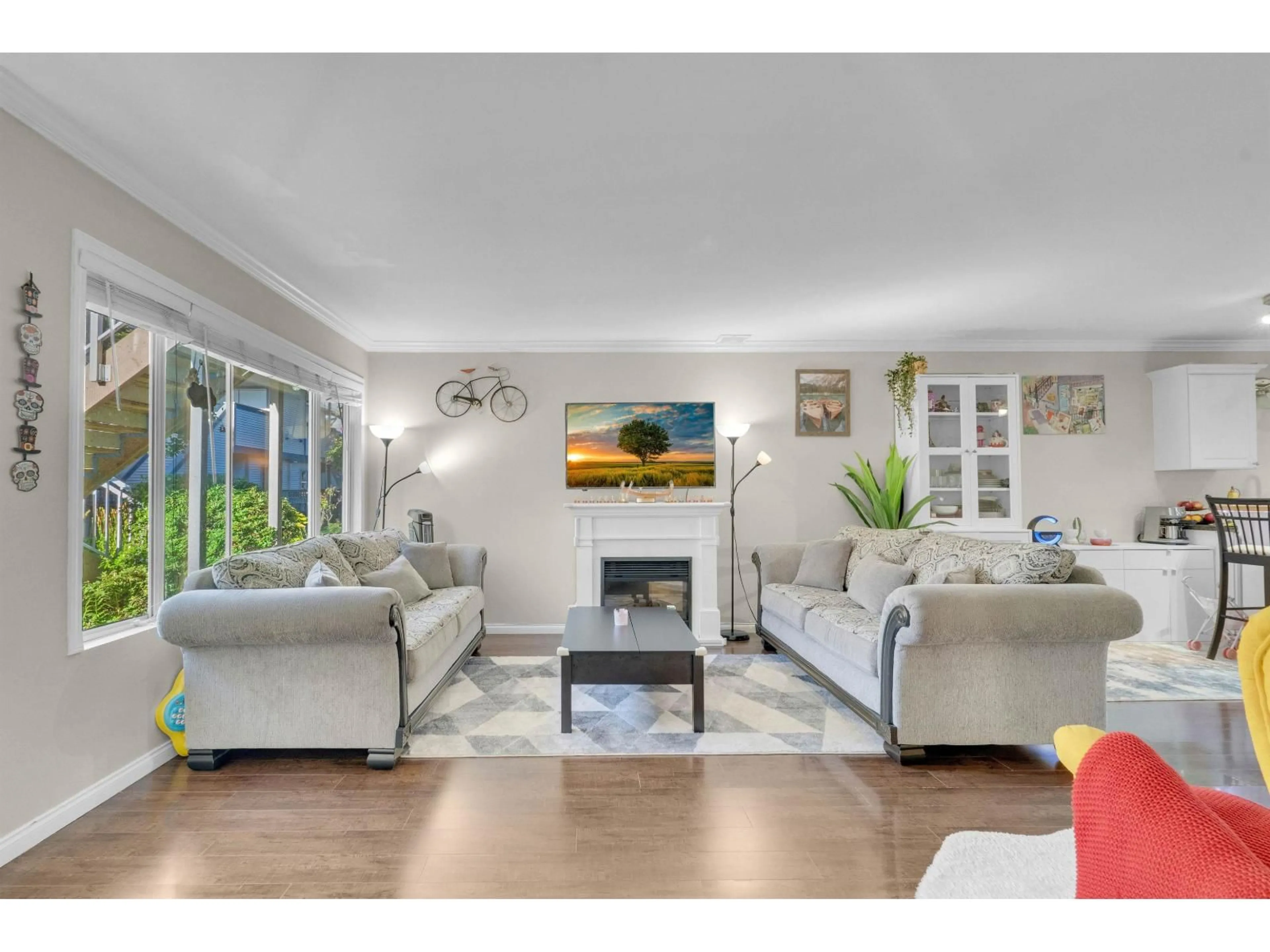 Living room with furniture, unknown for 113 - 7837 120A, Surrey British Columbia V3W0W9