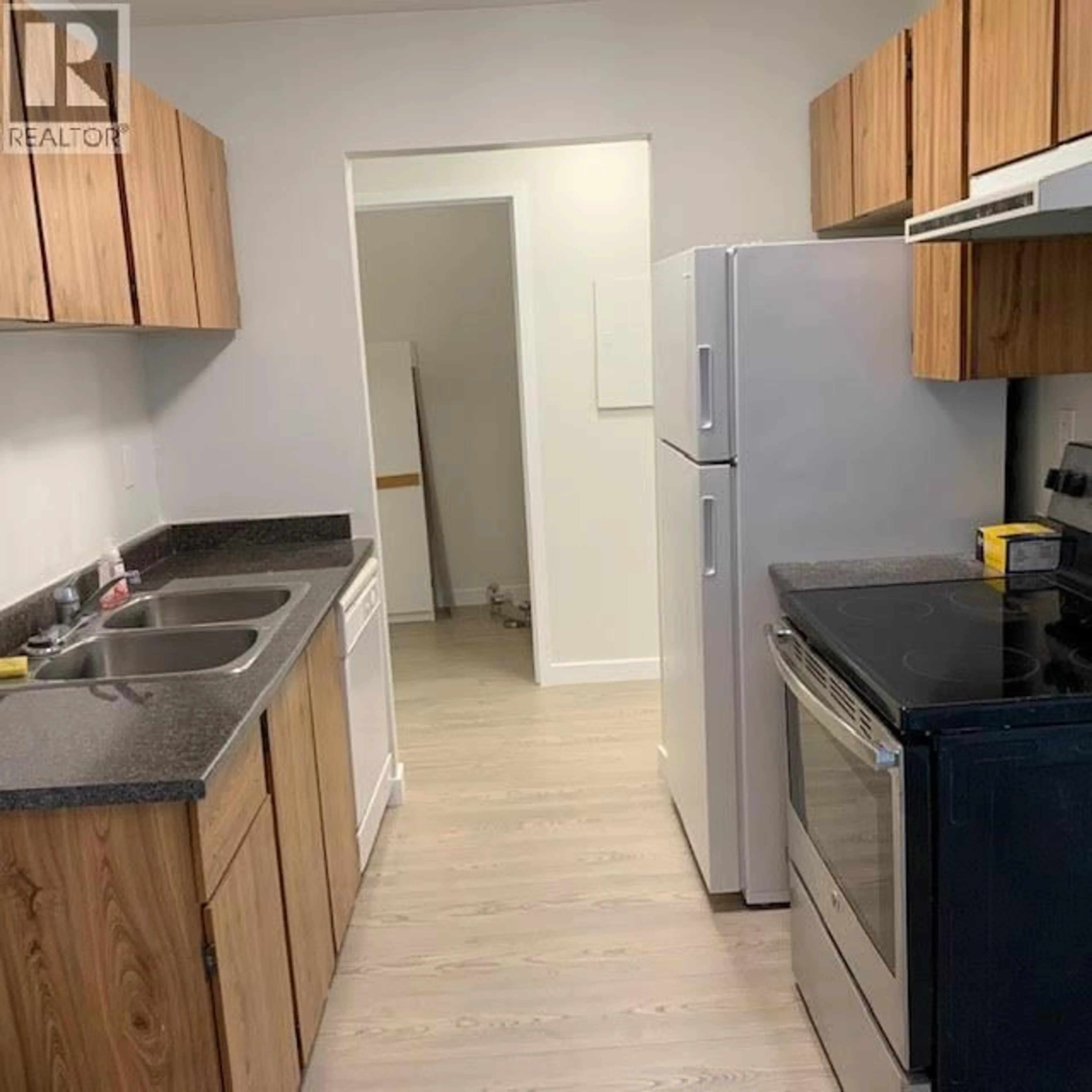 Standard kitchen, wood/laminate floor for 207 - 8700 ACKROYD ROAD, Richmond British Columbia V6X3G2