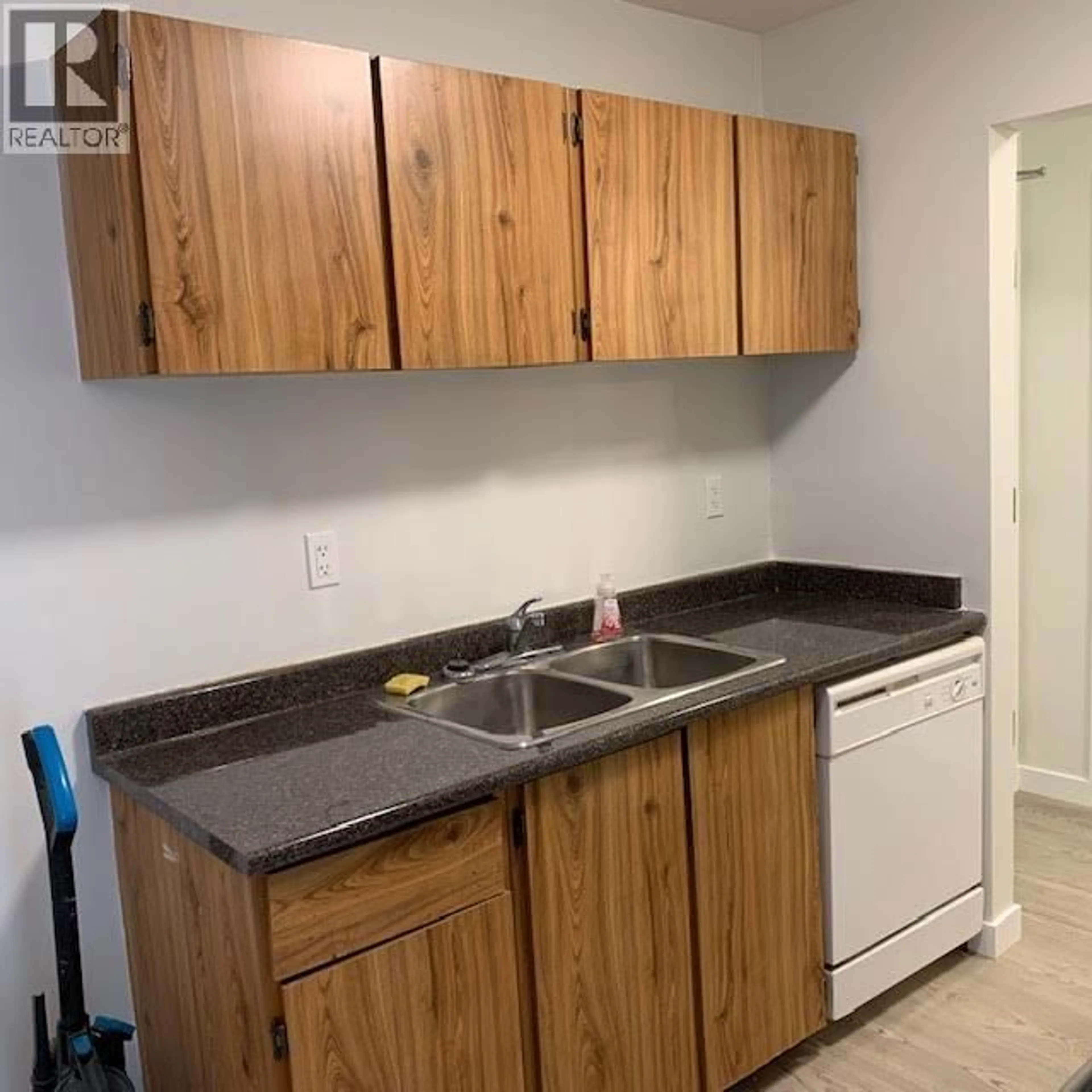 Standard kitchen, wood/laminate floor for 207 - 8700 ACKROYD ROAD, Richmond British Columbia V6X3G2