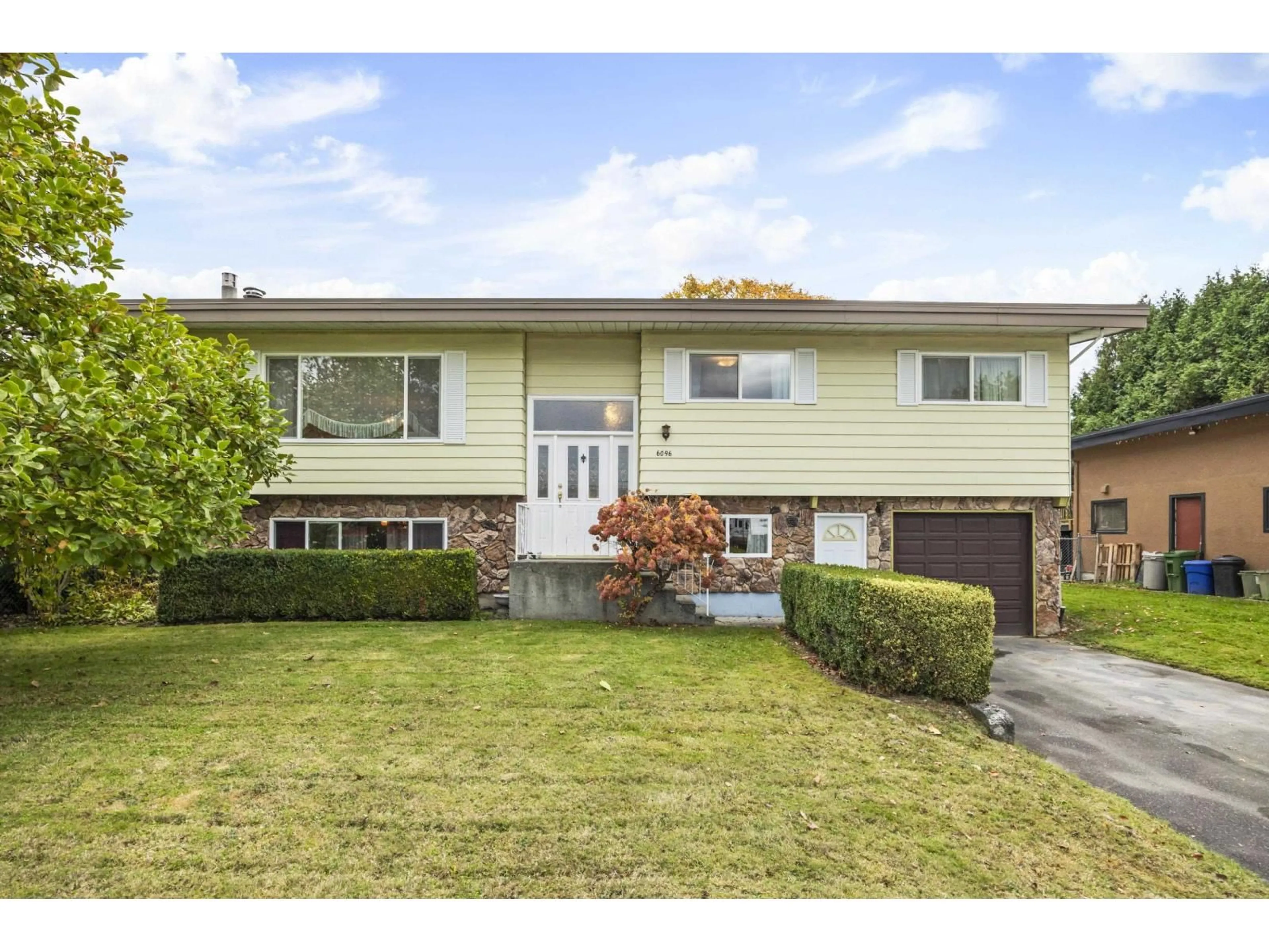 Home with vinyl exterior material, street for 6096 GLENROY DRIVE, Chilliwack British Columbia V2R2J1