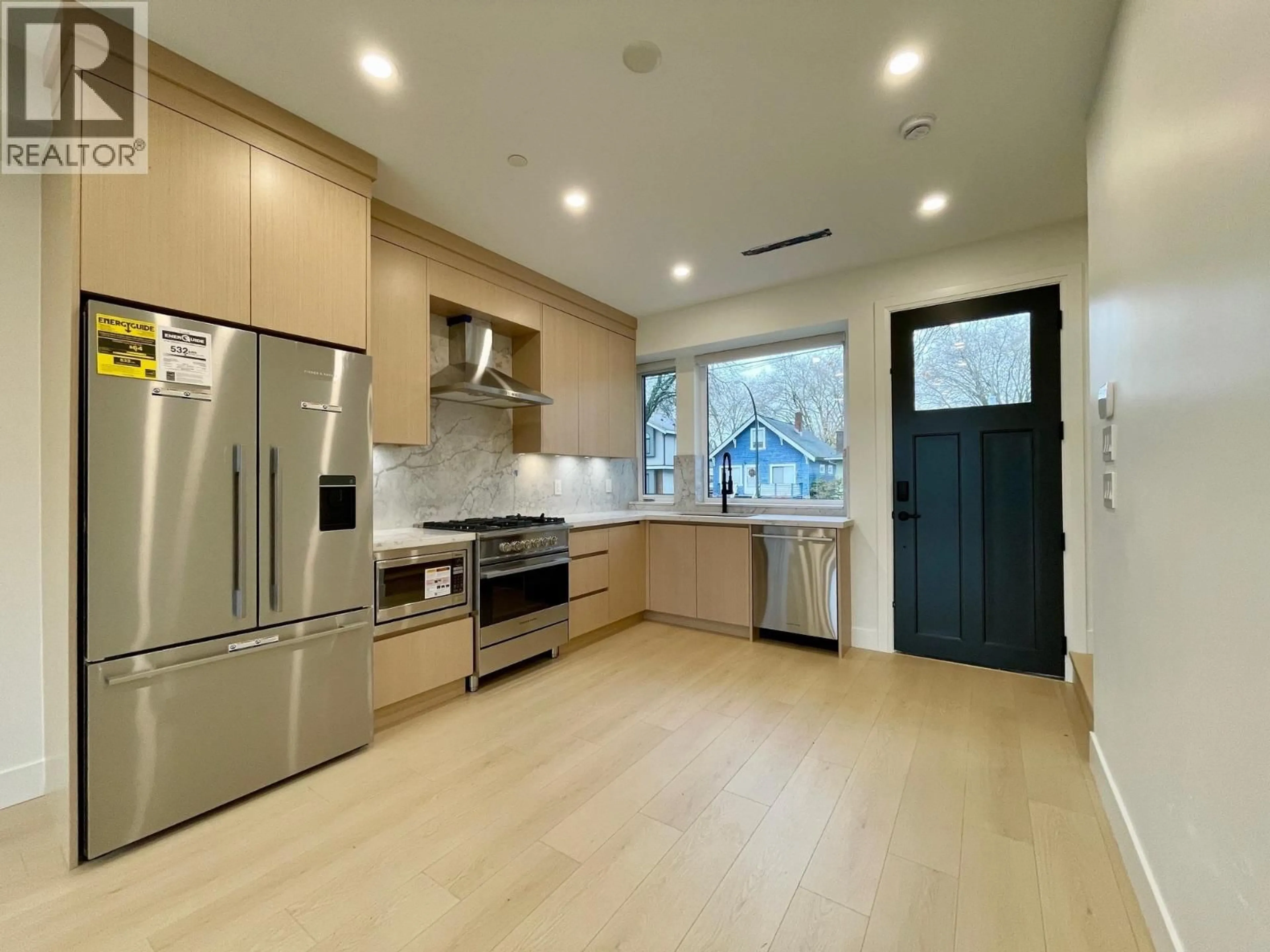 Open concept kitchen, unknown for 162 43RD AVENUE, Vancouver British Columbia V5W1S9