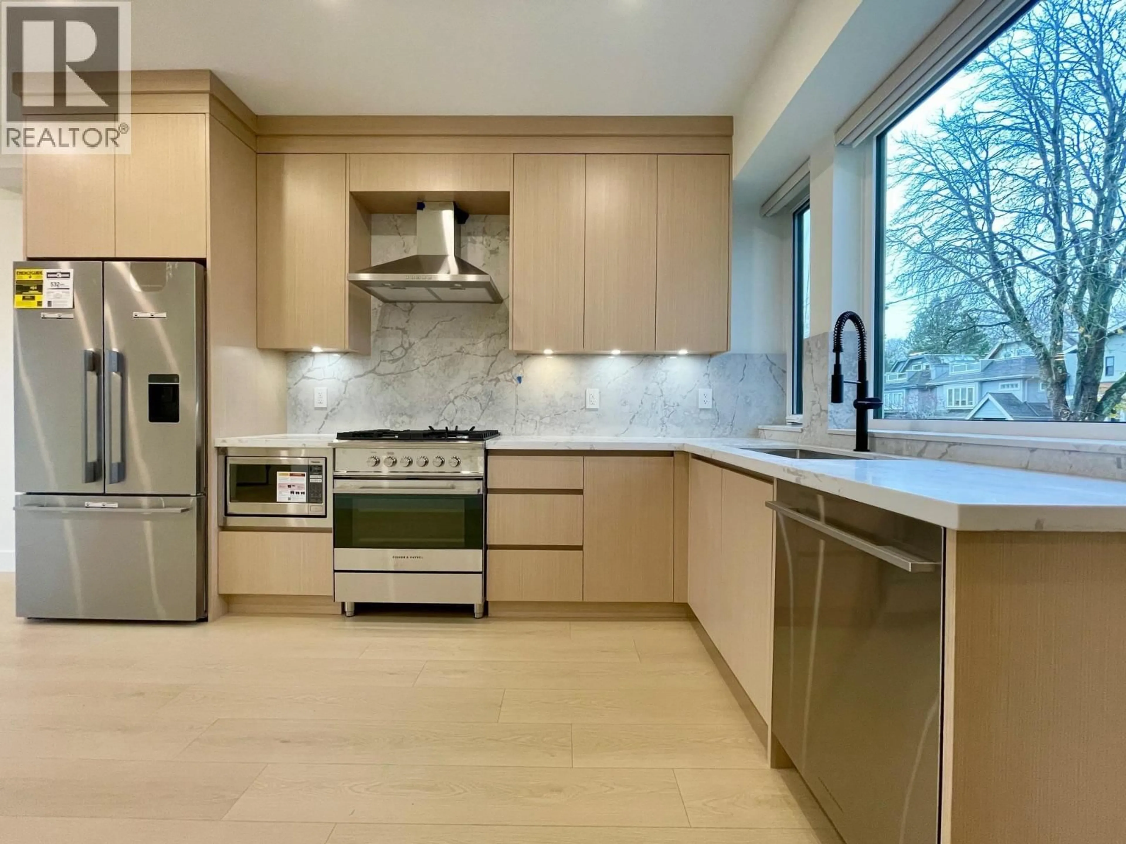 Contemporary kitchen, ceramic/tile floor for 162 43RD AVENUE, Vancouver British Columbia V5W1S9