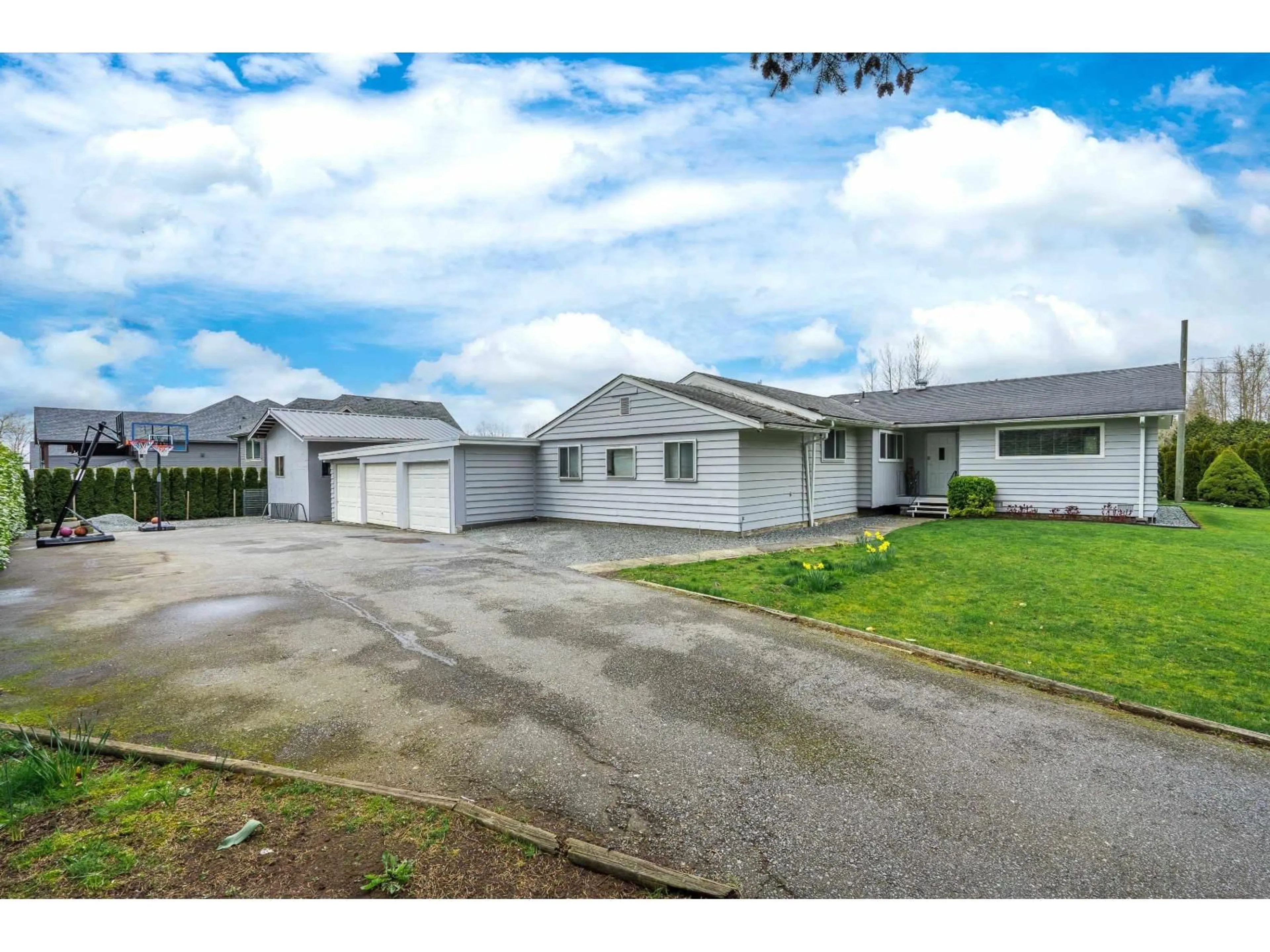 A pic from outside/outdoor area/front of a property/back of a property/a pic from drone, street for 1361 200, Langley British Columbia V2Z1W5