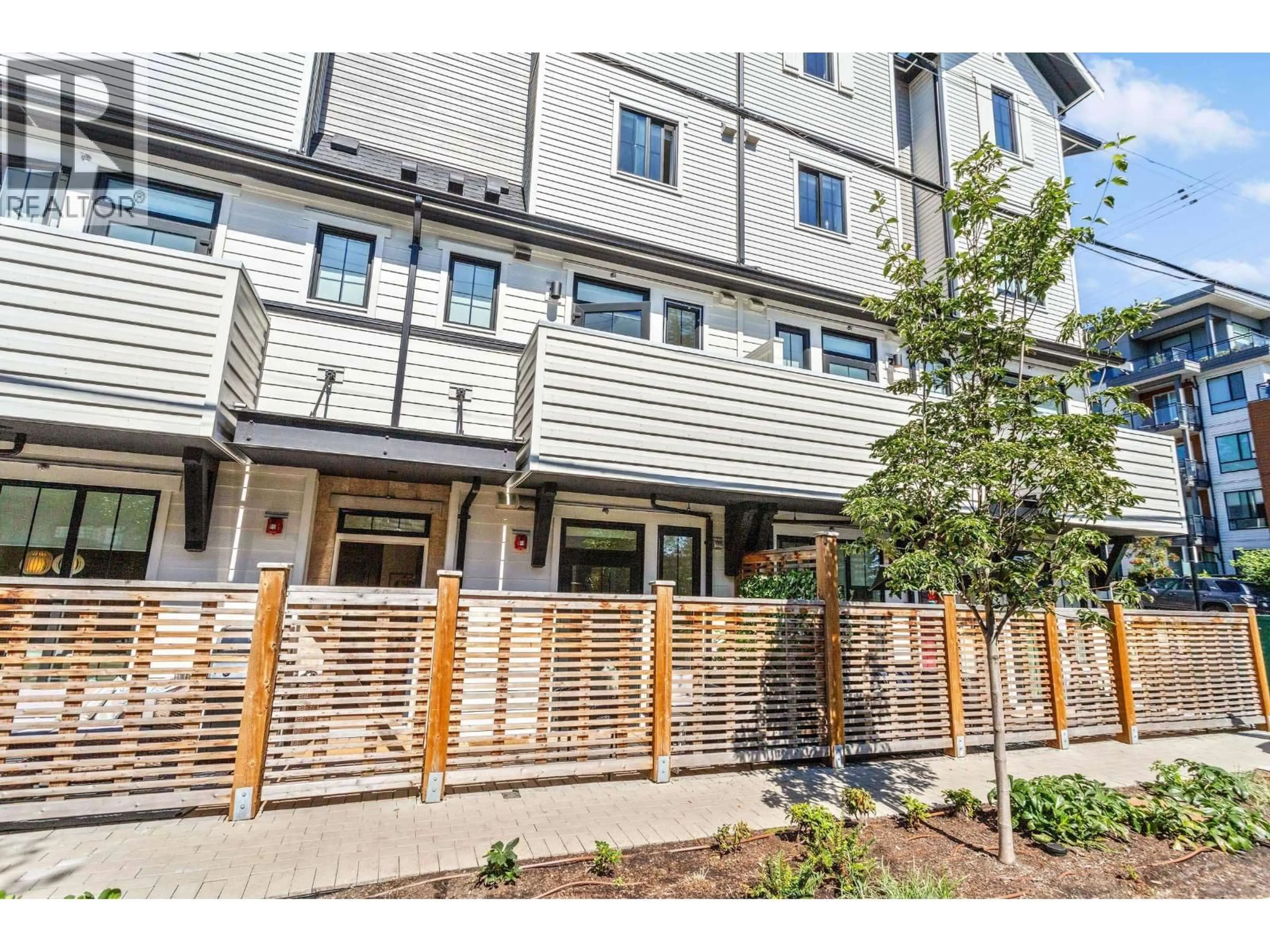 Unknown for 6 - 237 RIDGEWAY AVENUE, North Vancouver British Columbia V7L0H6