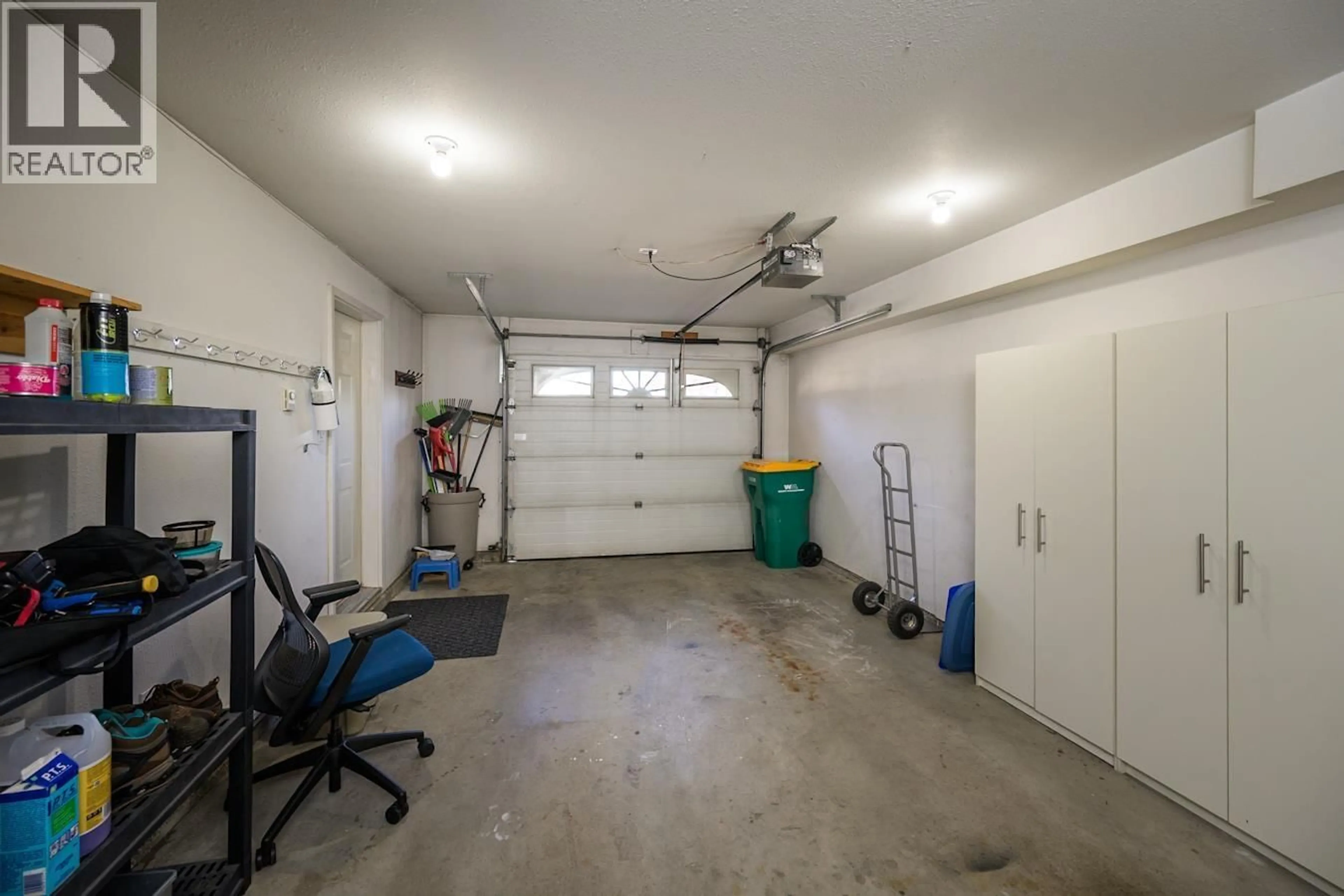 Indoor garage for 147 - 6807 WESTGATE AVENUE, Prince George British Columbia V2N5T8