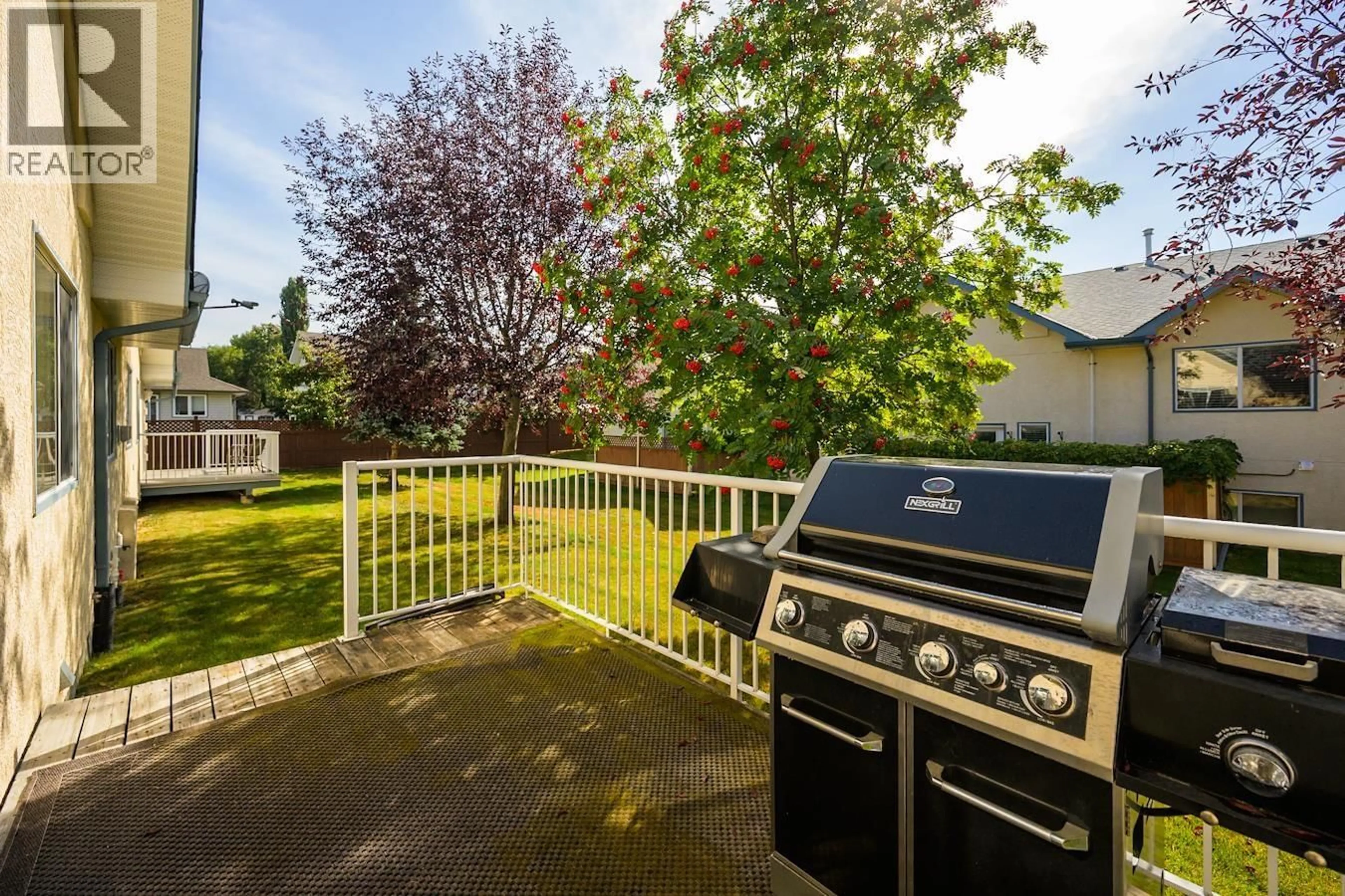 Patio, street for 147 - 6807 WESTGATE AVENUE, Prince George British Columbia V2N5T8