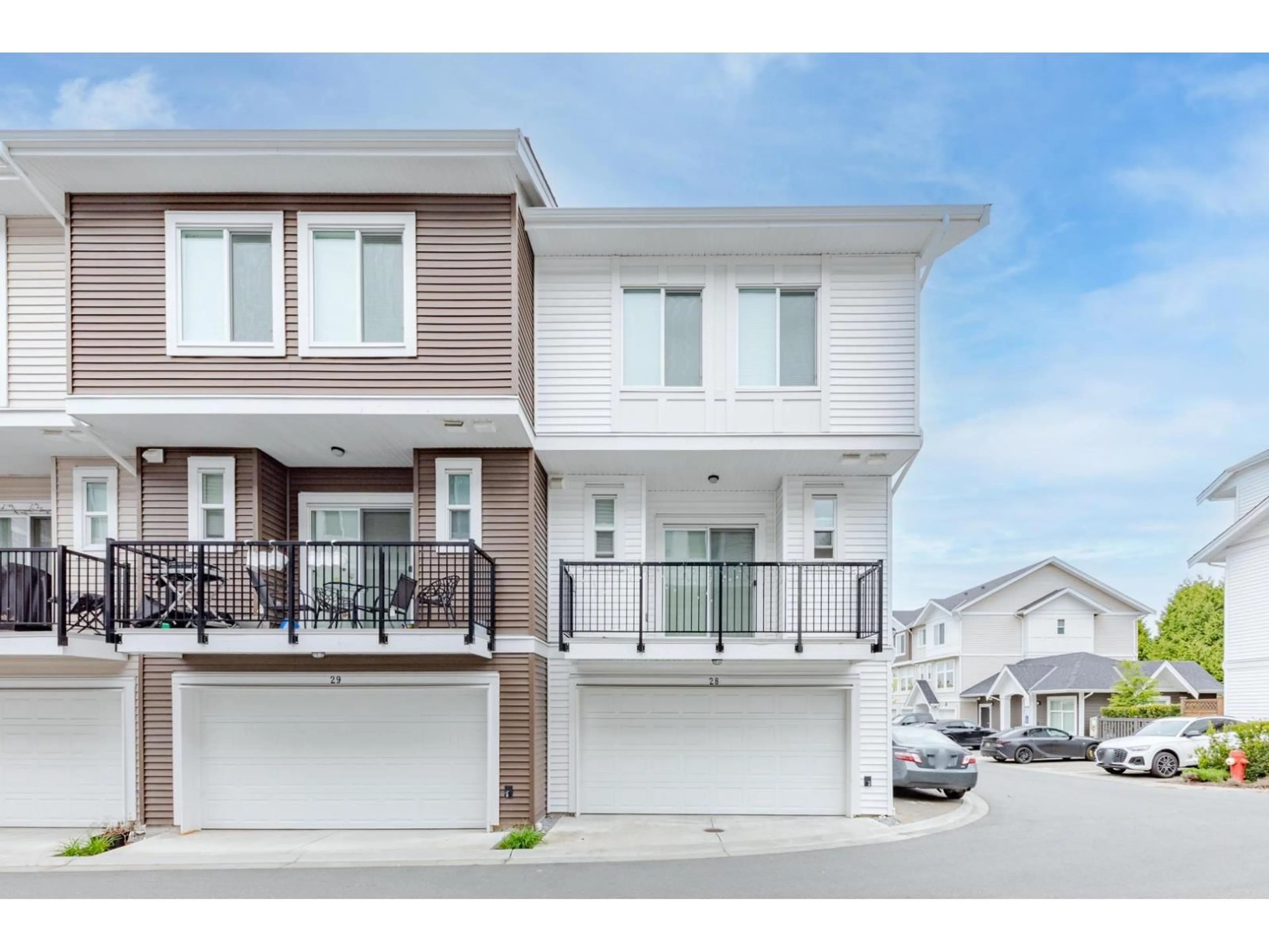 Home with vinyl exterior material, street for 28 - 12073 62, Surrey British Columbia V3X0K4