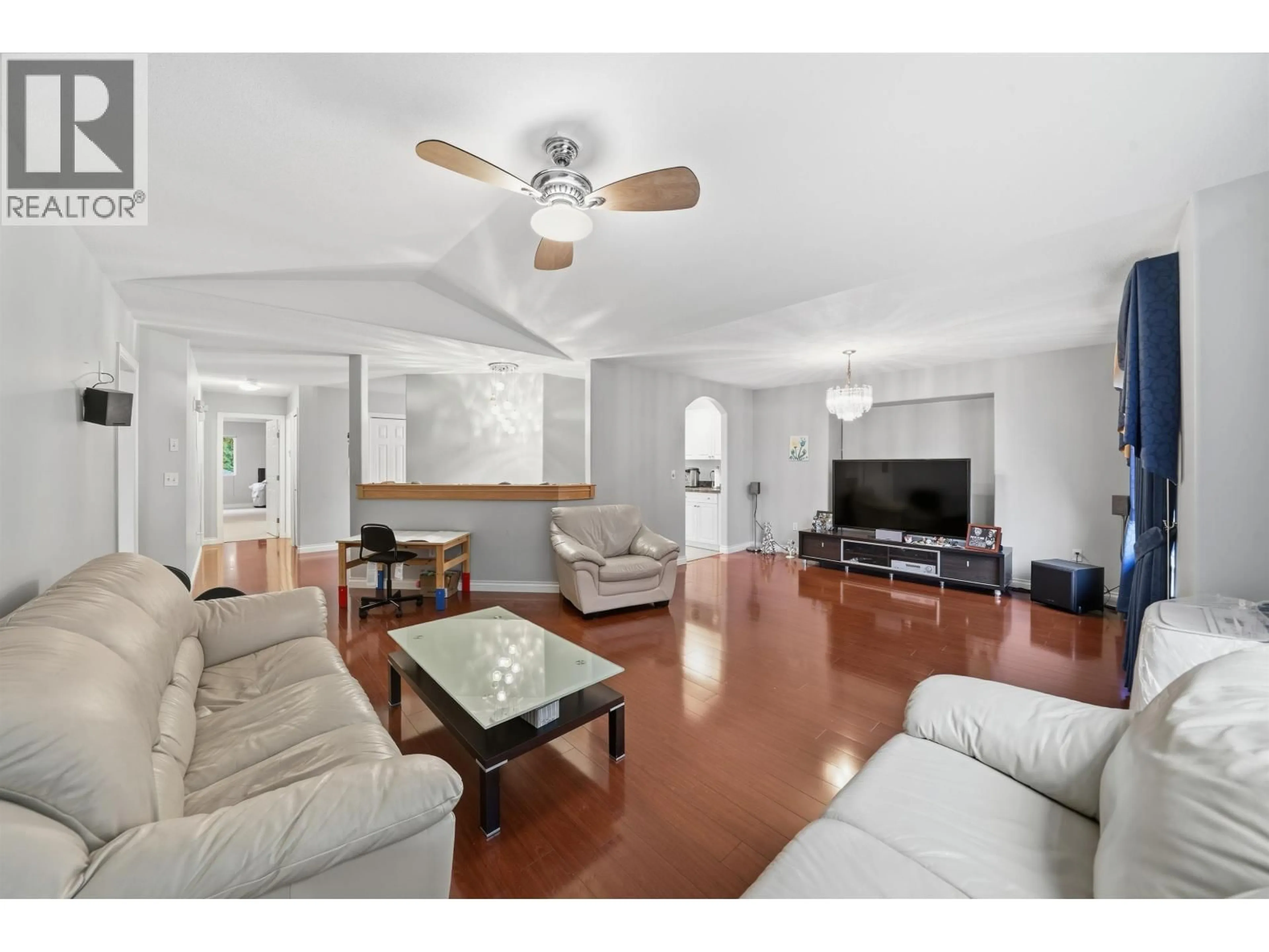 Living room with furniture, unknown for 3221 RALEIGH STREET, Port Coquitlam British Columbia V3C3J4