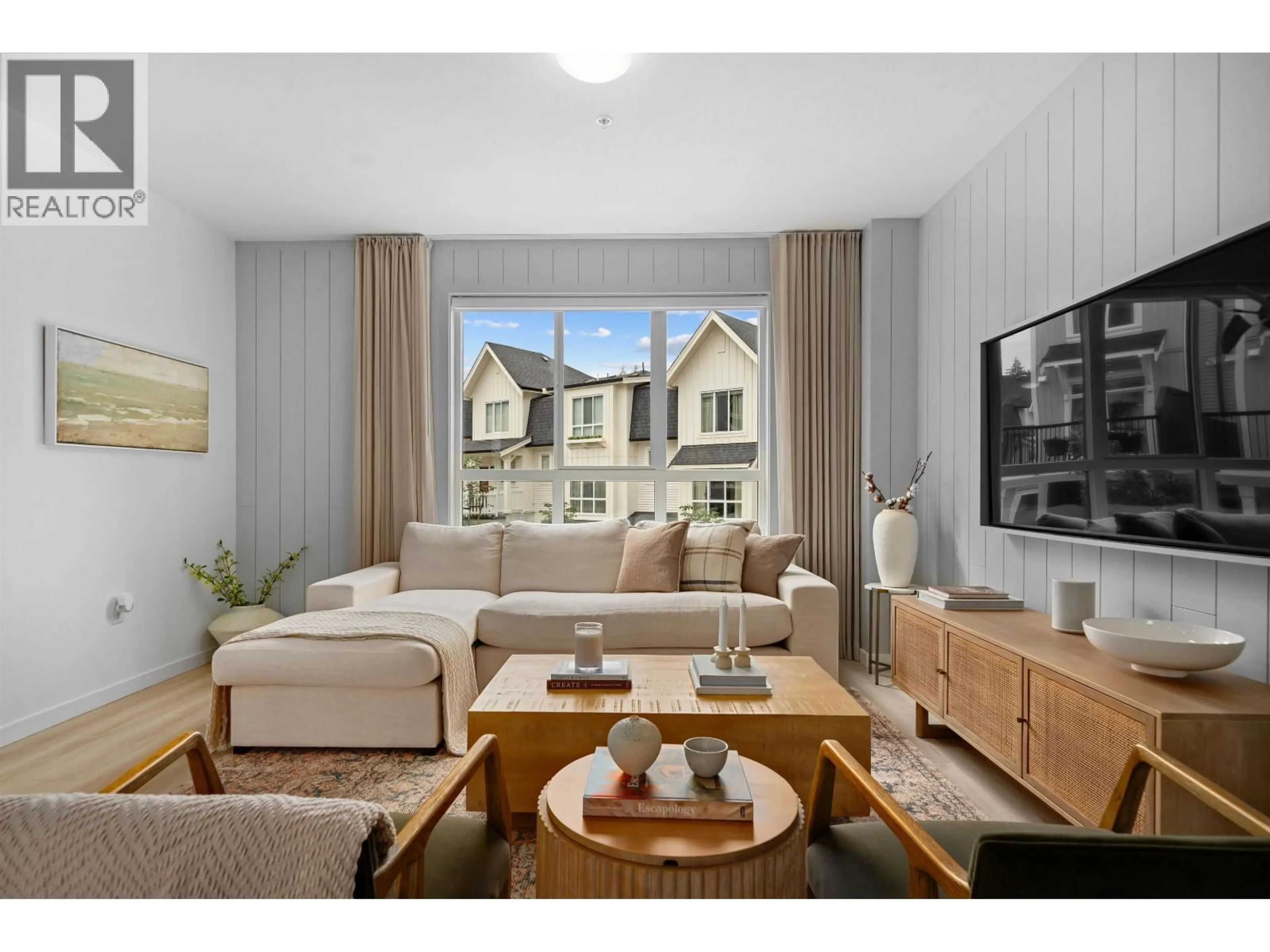 Living room with furniture, unknown for 81 - 24951 112 AVENUE, Maple Ridge British Columbia V0V0V0