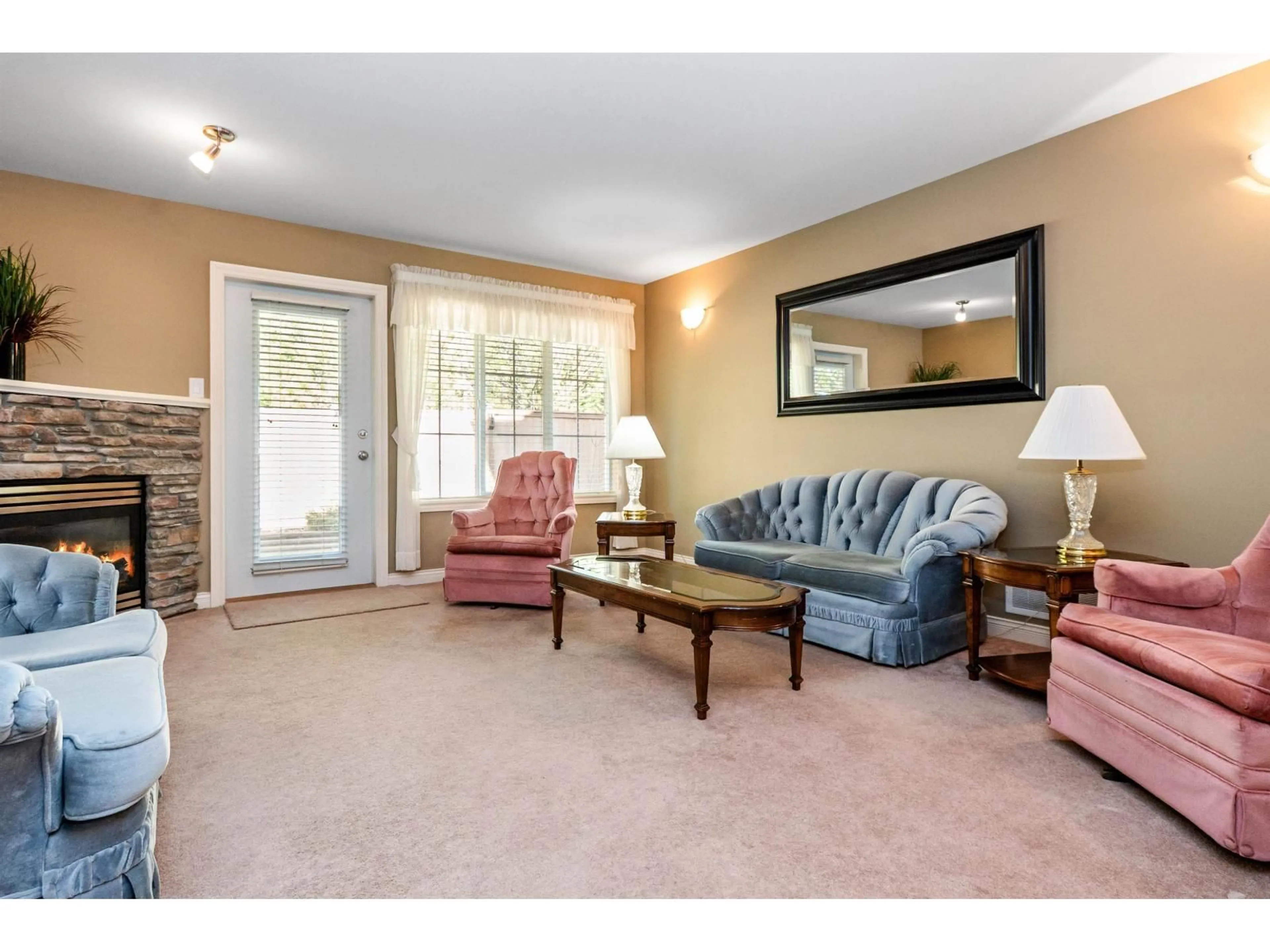 Living room with furniture, unknown for 23 - 1175 7TH AVENUE, Hope British Columbia V0X1L4