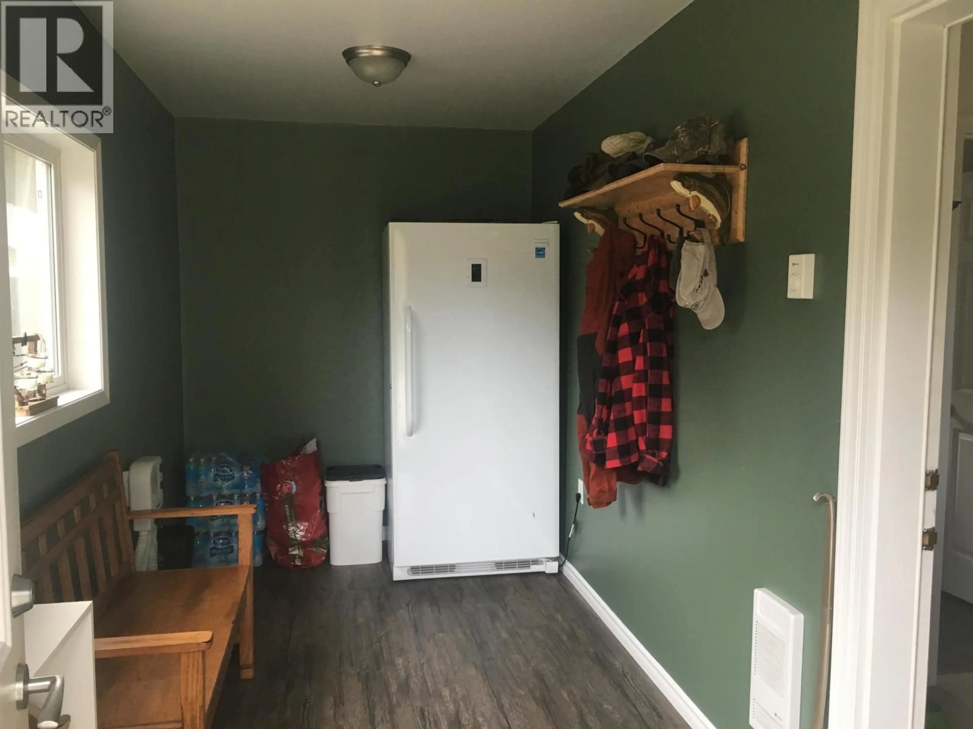 Indoor entryway for 3777 KISPIOX VALLEY ROAD, Hazelton British Columbia V0J1Y5