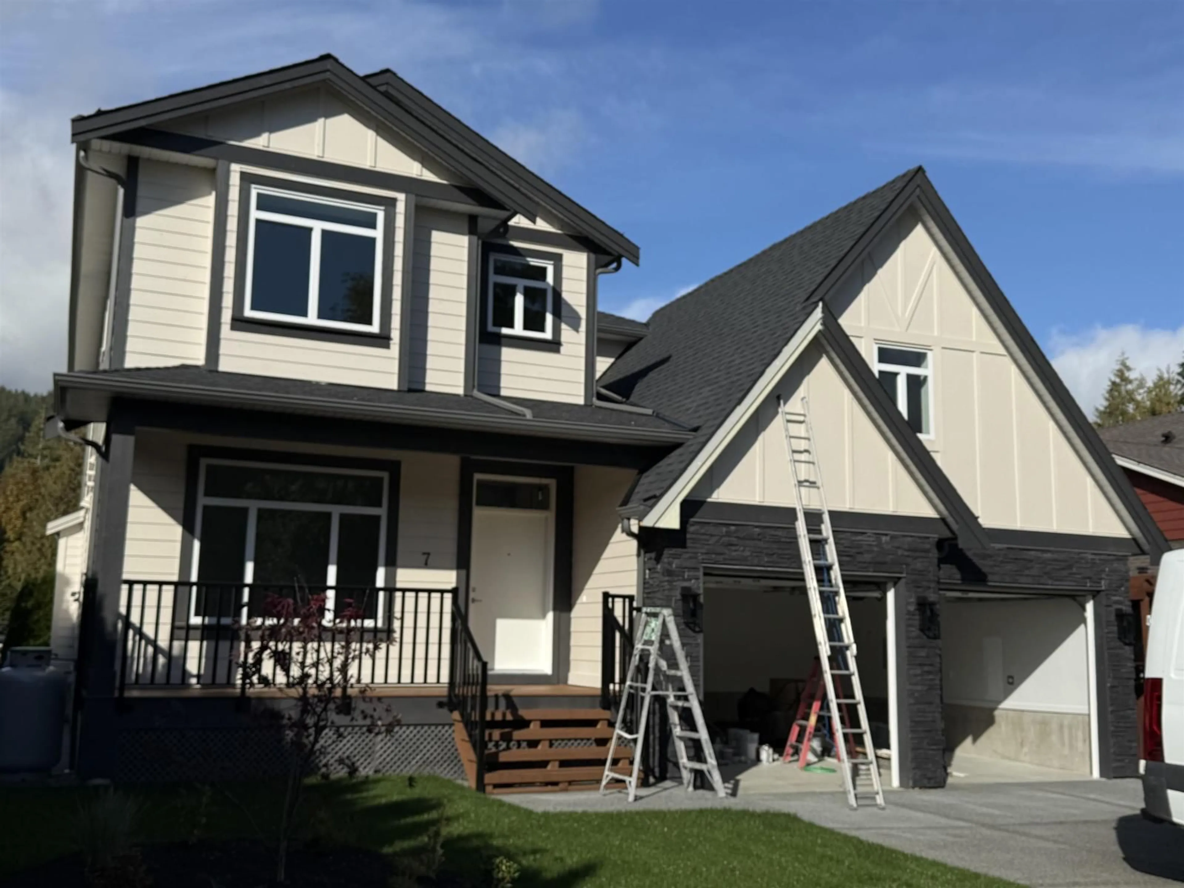 Home with vinyl exterior material, street for 7 - 14550 MORRIS VALLEY, Mission British Columbia V0M1A1