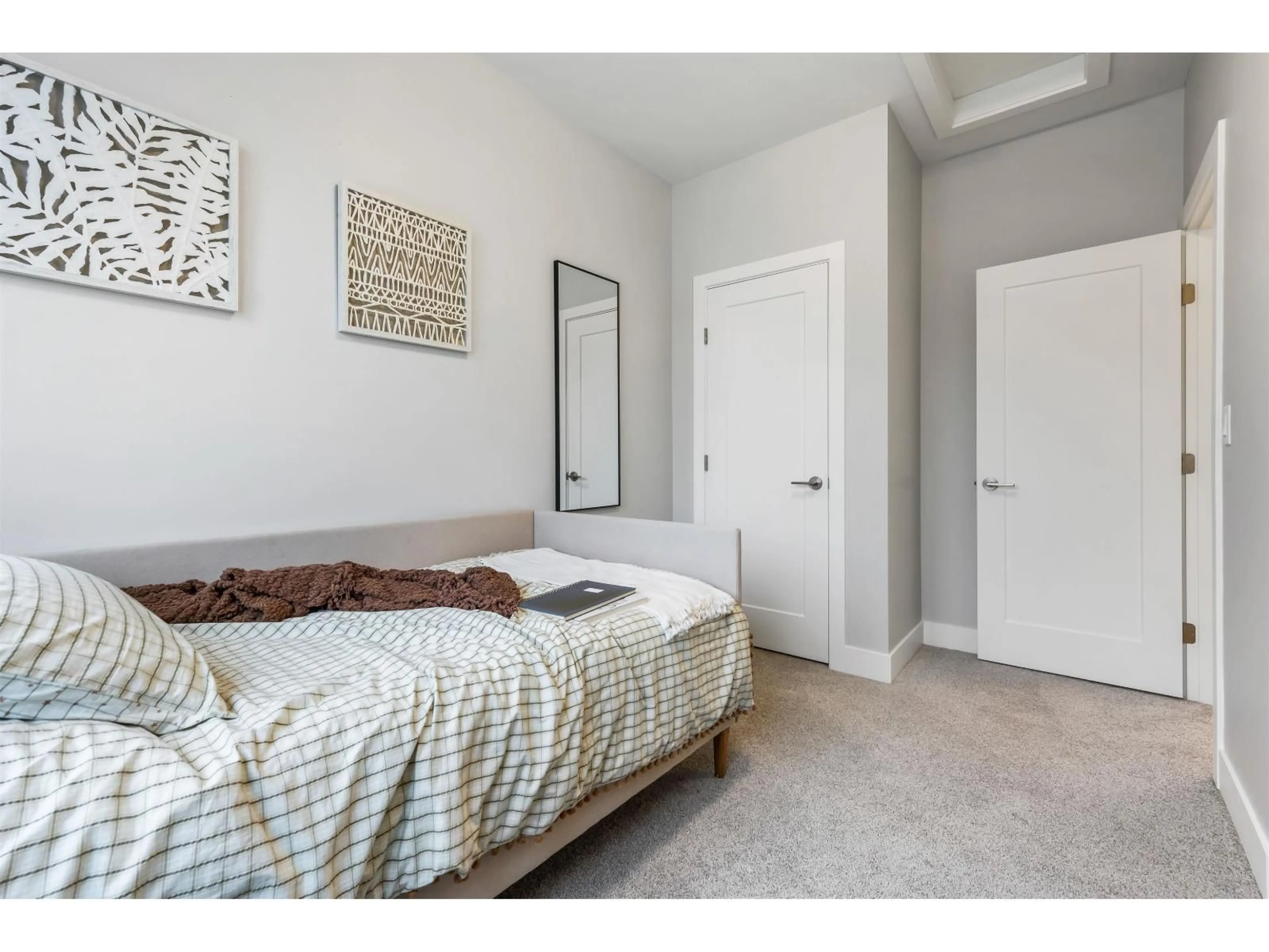 Bedroom with bed, unknown for 16 - 7243 WILLOWSTREAM ROAD, Chilliwack British Columbia V2R6M1