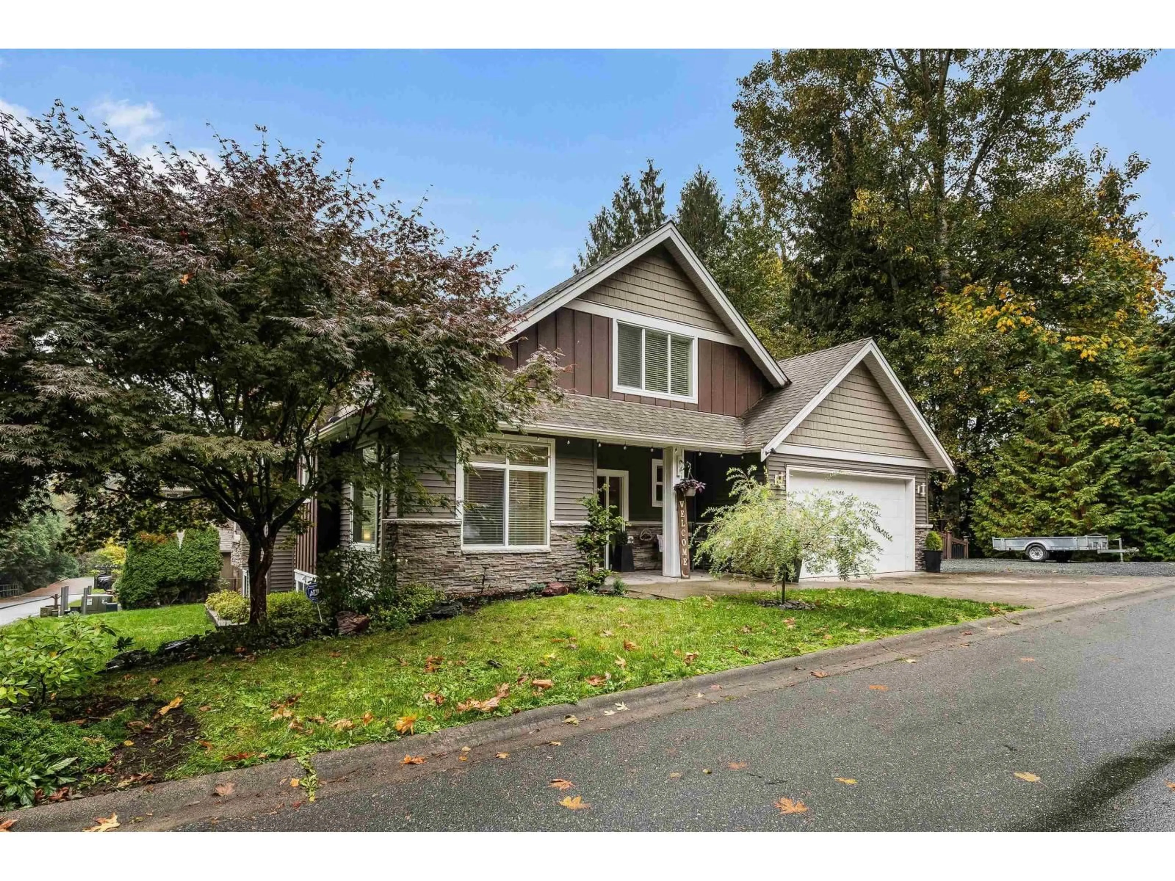 Home with vinyl exterior material, street for 4 - 8455 UNITY DRIVE, Chilliwack British Columbia V4Z0B8