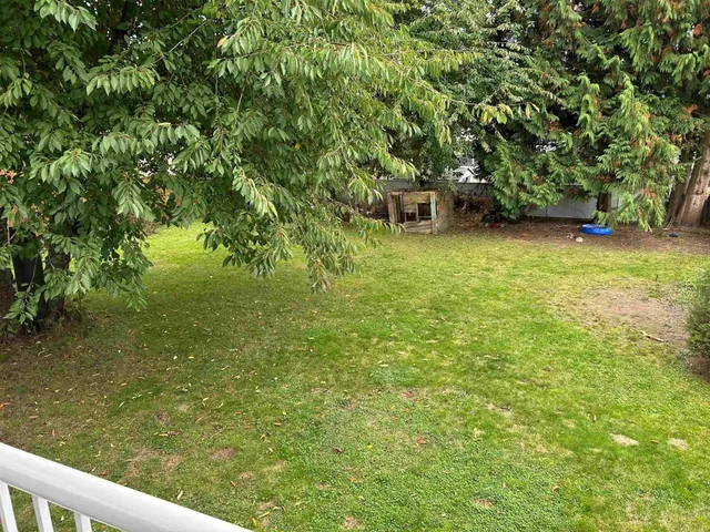 13854 89A AVENUE, Surrey 3