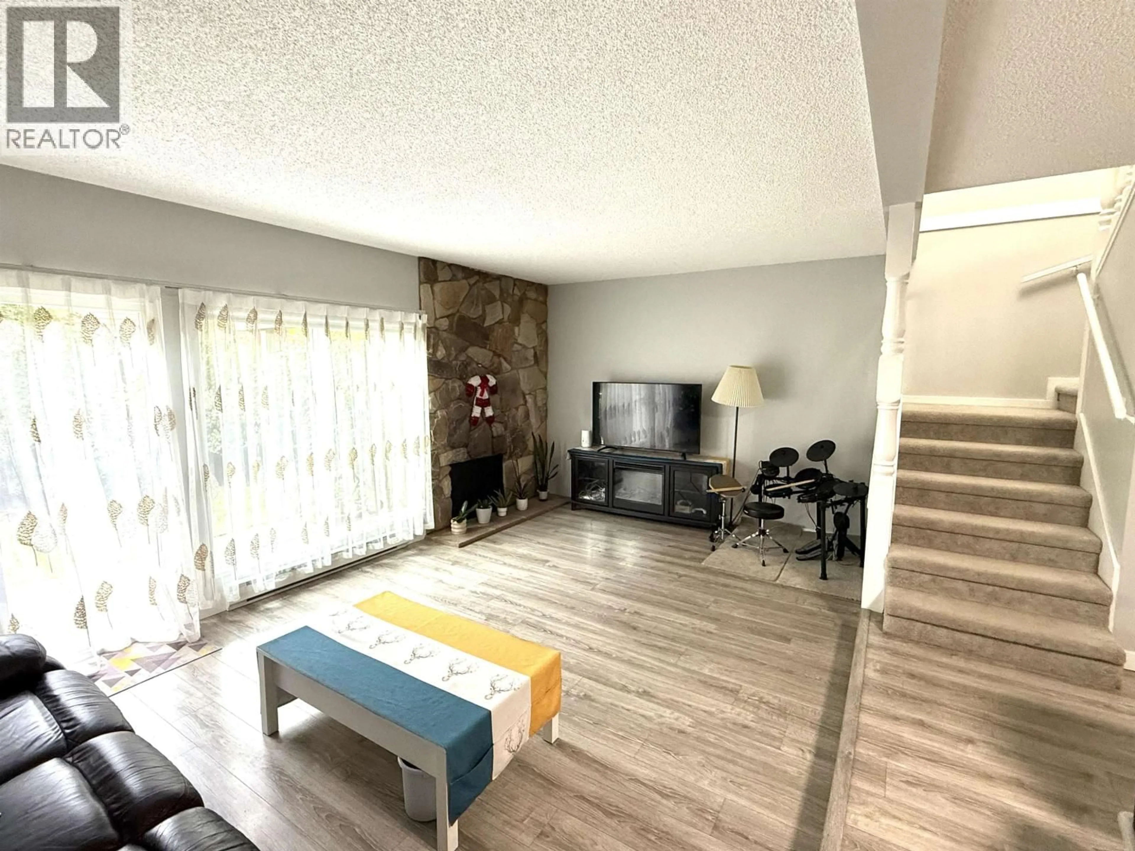 Living room with furniture, unknown for 50 - 10391 NO. 3 ROAD, Richmond British Columbia V7A4V2