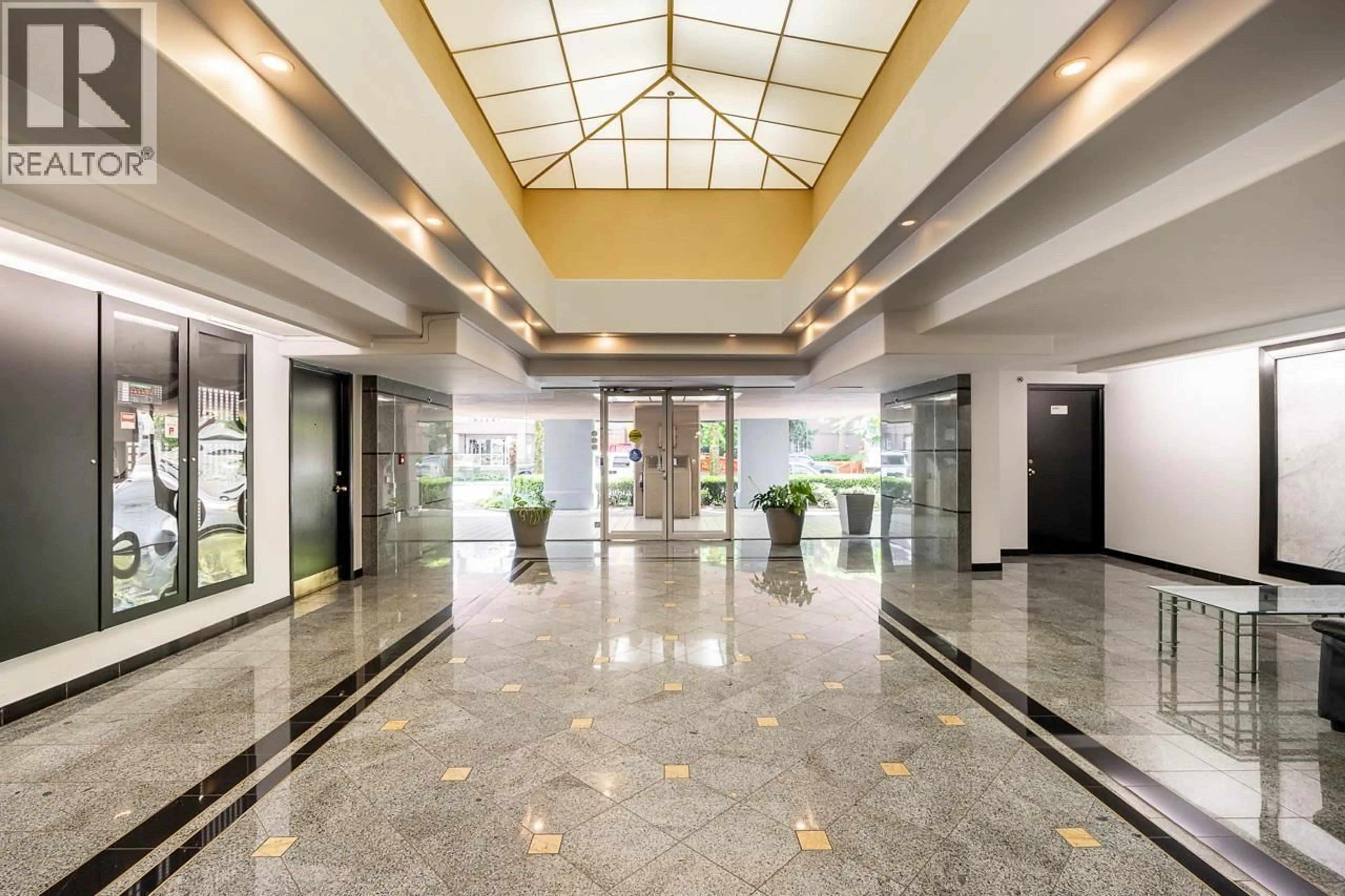 Lobby for 301 - 1185 QUAYSIDE DRIVE, New Westminster British Columbia V3M6T8