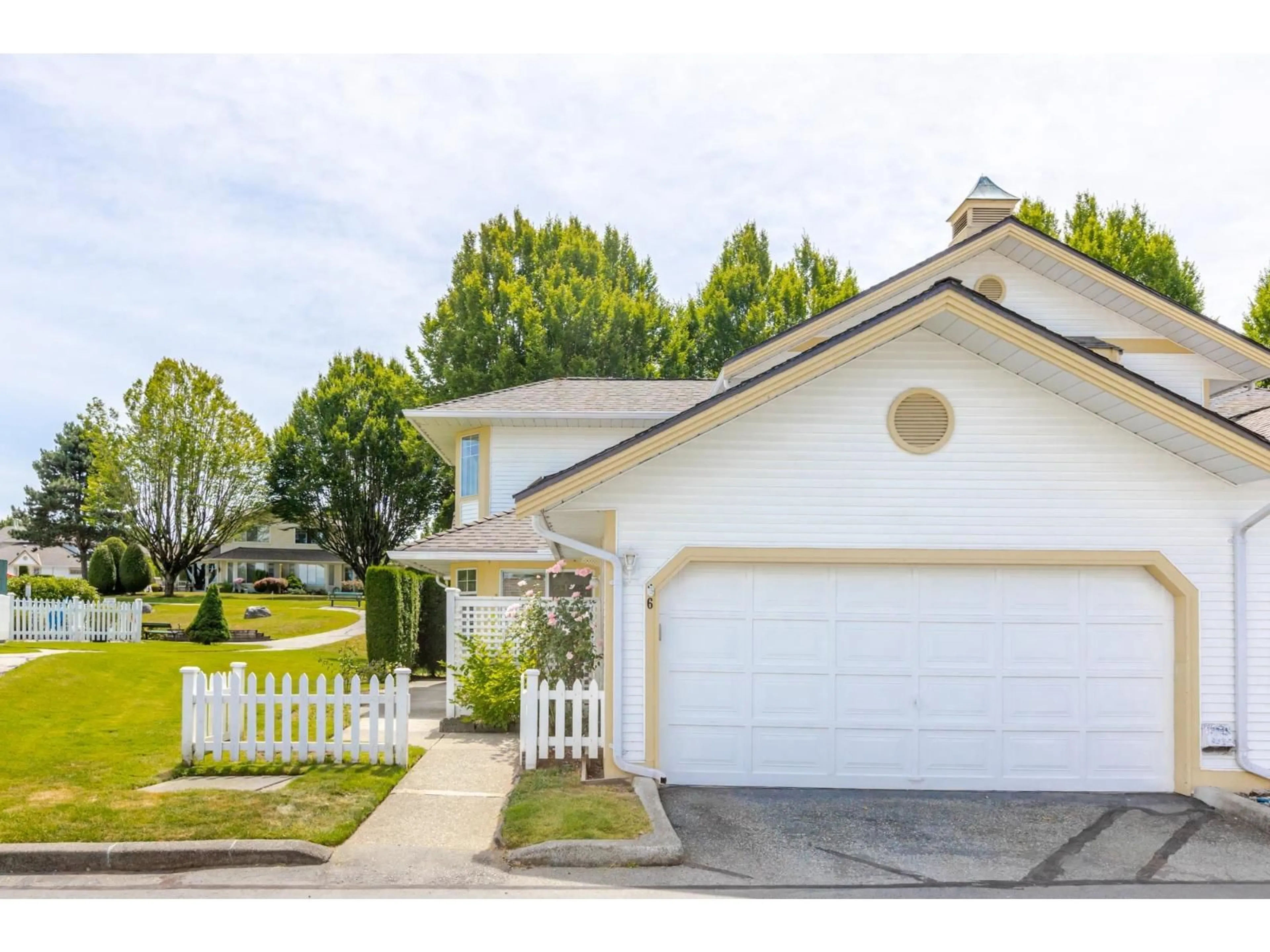 Home with vinyl exterior material, street for 6 - 21138 88TH, Langley British Columbia V1M2G7