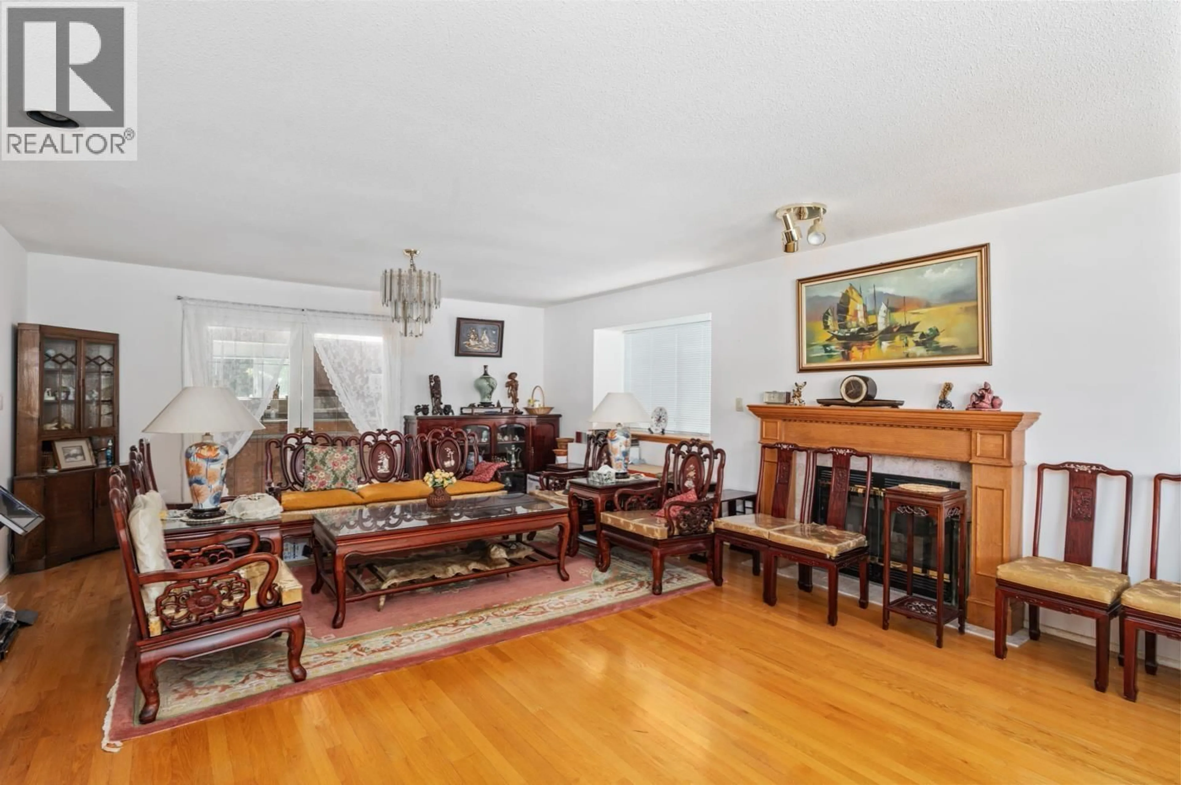 Living room with furniture, unknown for 3662 49TH AVENUE, Vancouver British Columbia V6N3T8