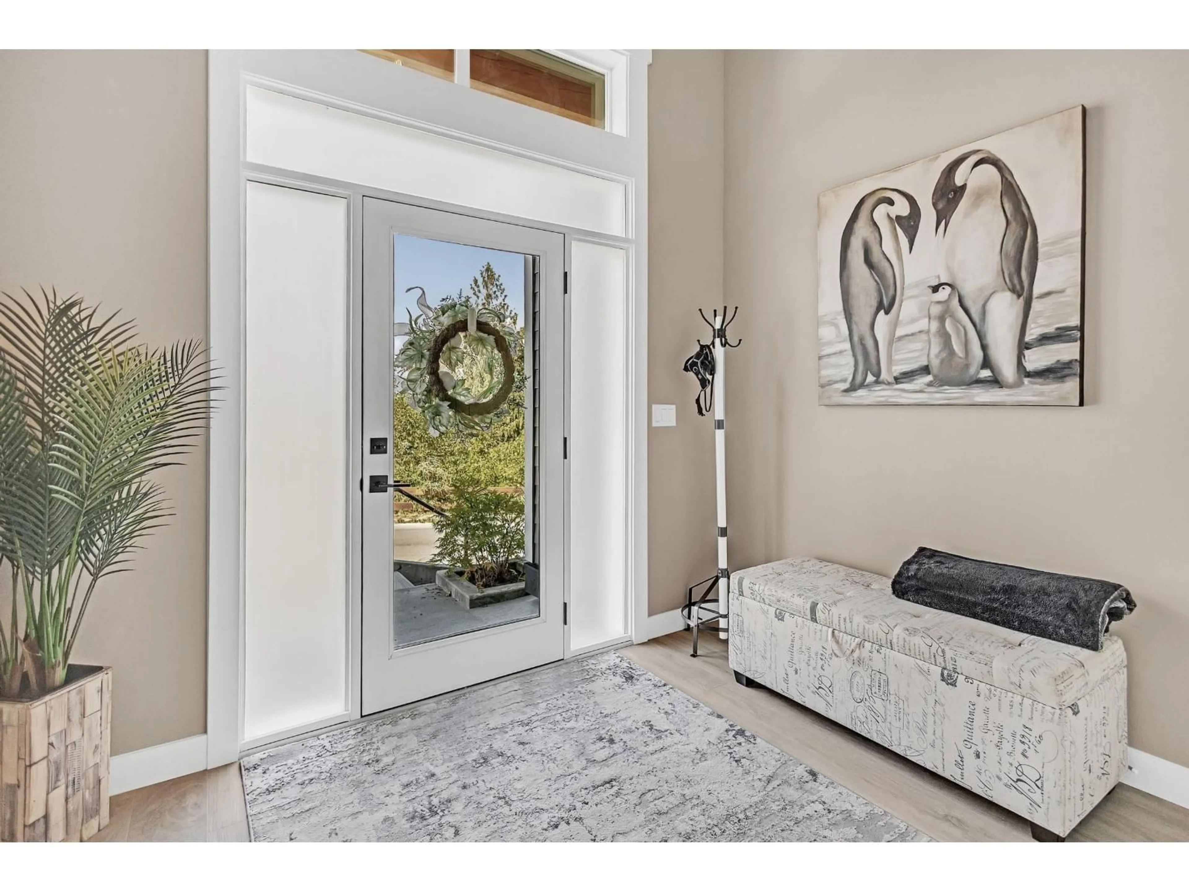 Indoor entryway for 4 - 6262 REXFORD DRIVE, Chilliwack British Columbia V2R6B4