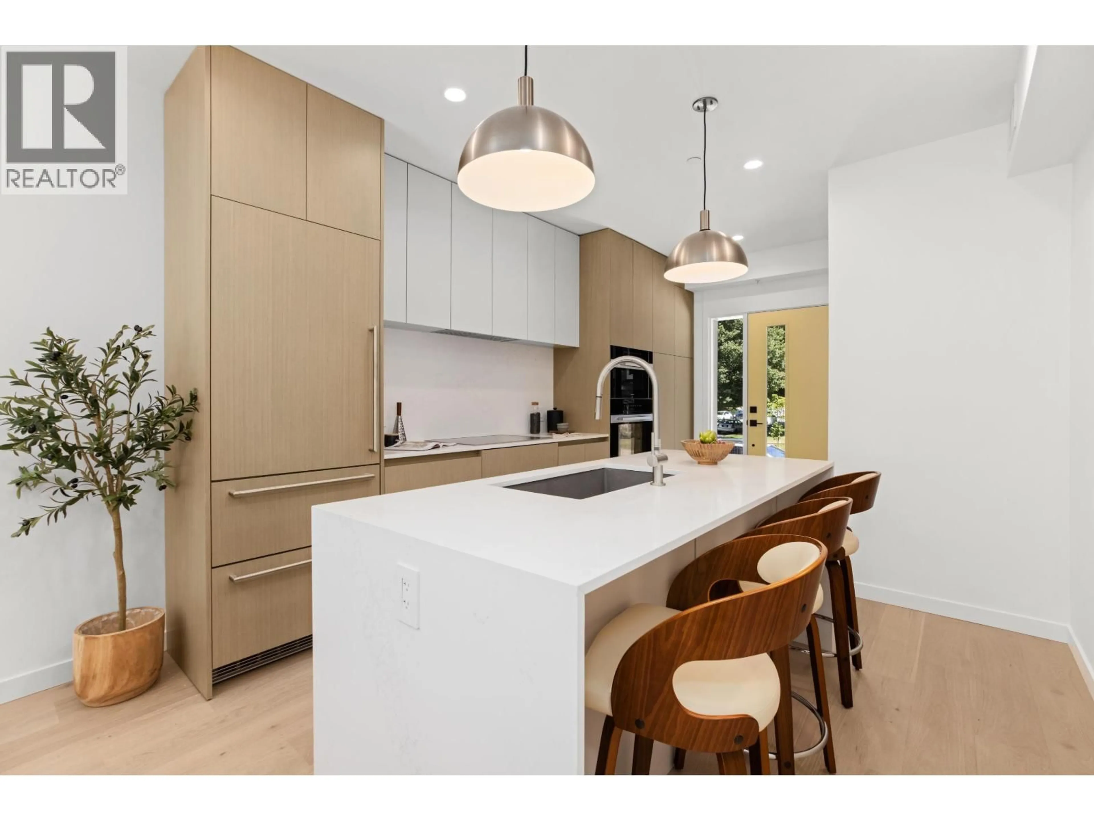 Contemporary kitchen, unknown for 4815 LAUREL STREET, Vancouver British Columbia V5Z3V9