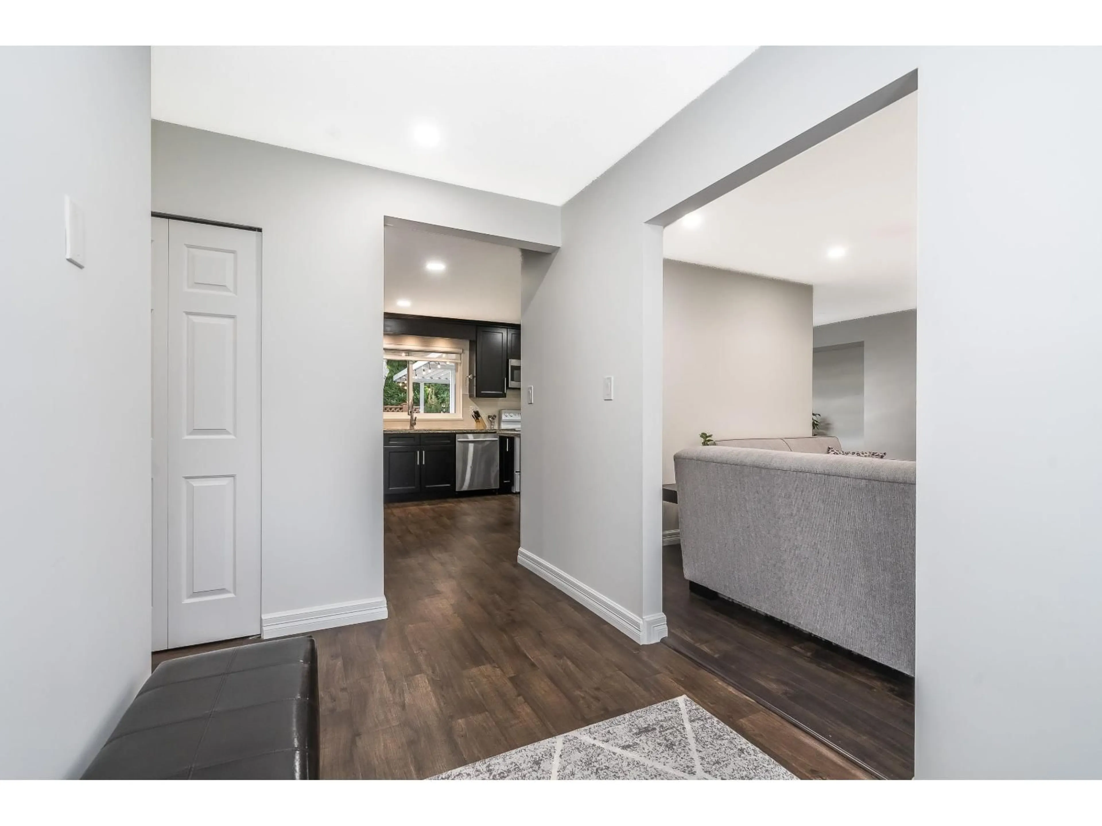 Unknown for 6154 130B, Surrey British Columbia V3X2G9