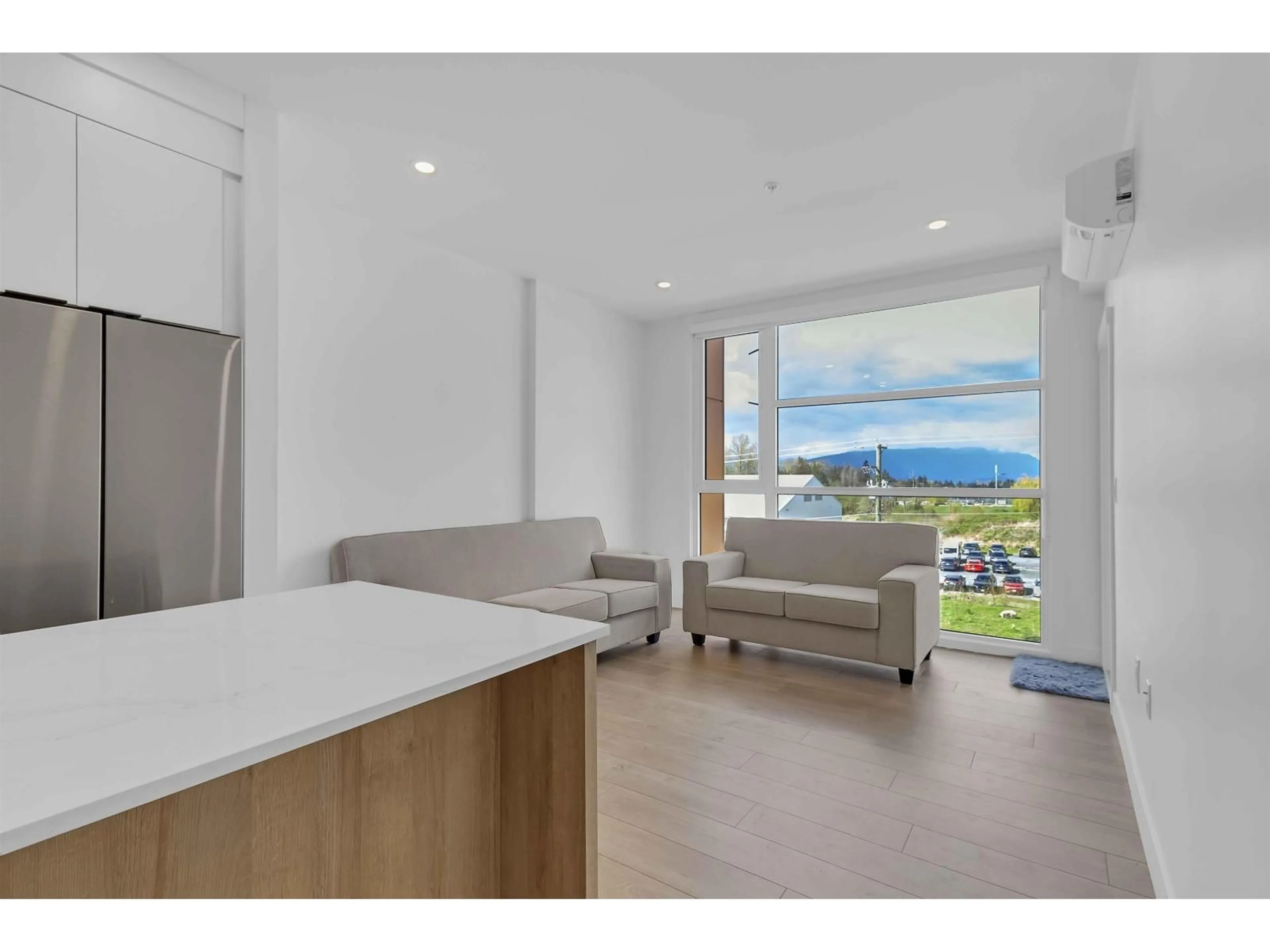 Open concept kitchen, unknown for 306 - 20614 80, Langley British Columbia V2Y3W7