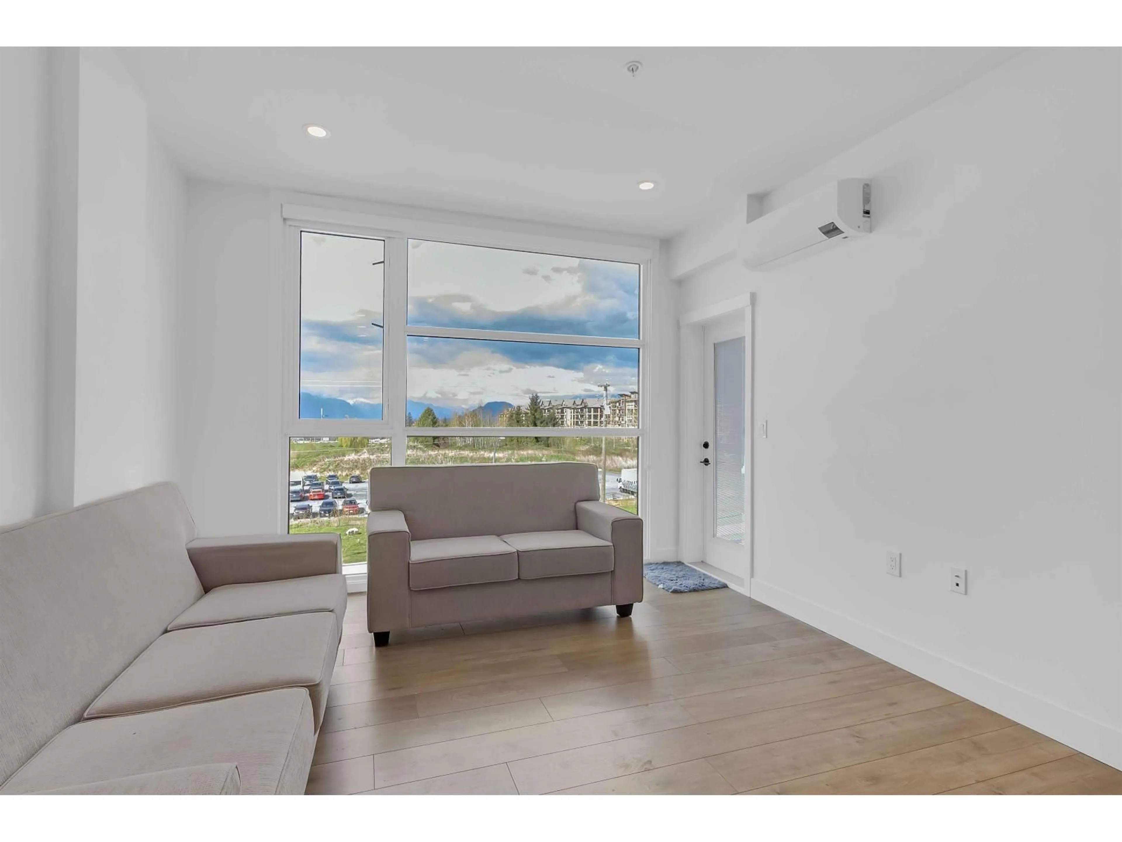 Unknown for 306 - 20614 80, Langley British Columbia V2Y3W7