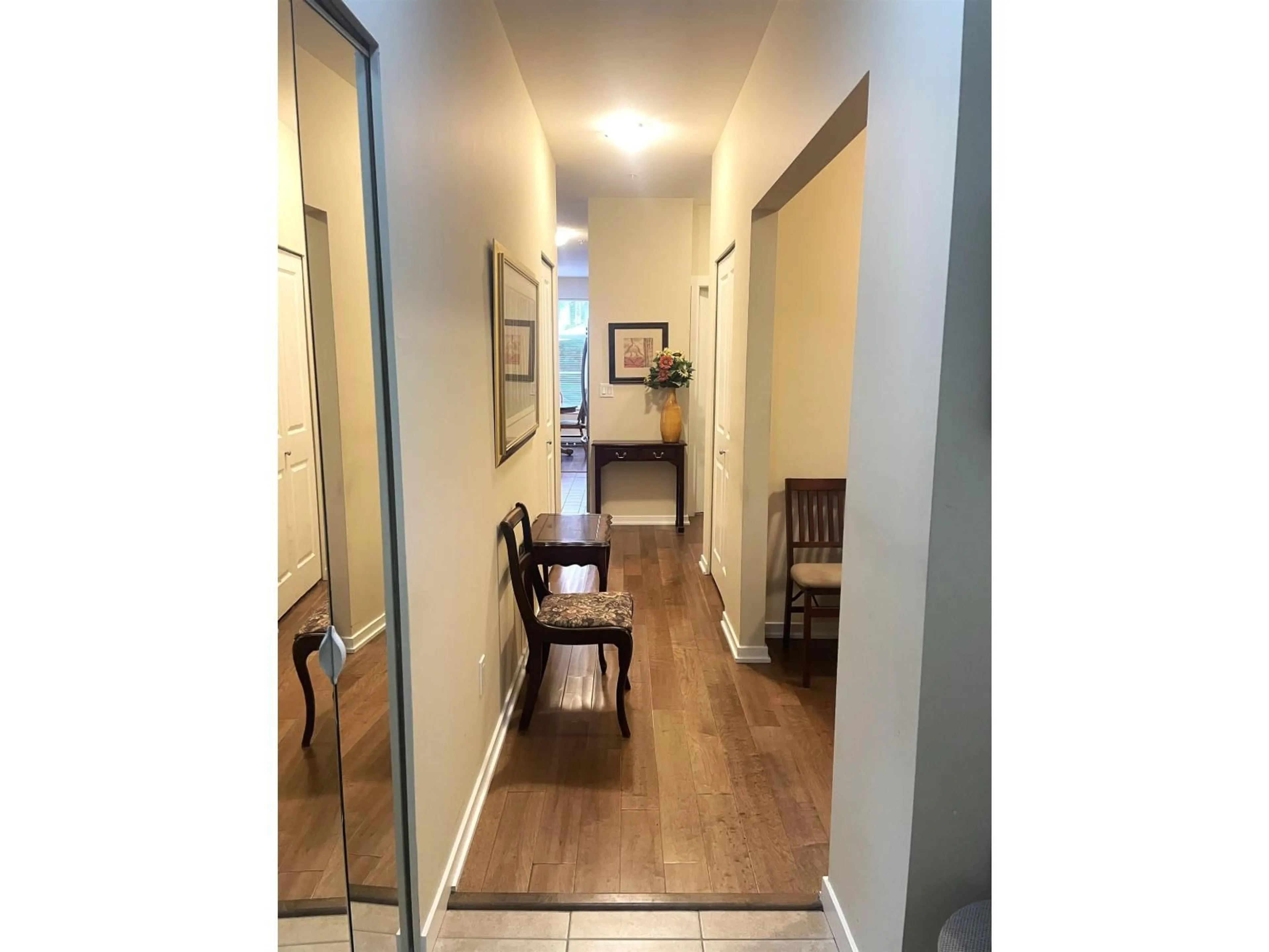 Unknown for 101 - 15299 17A, Surrey British Columbia V4A1V4