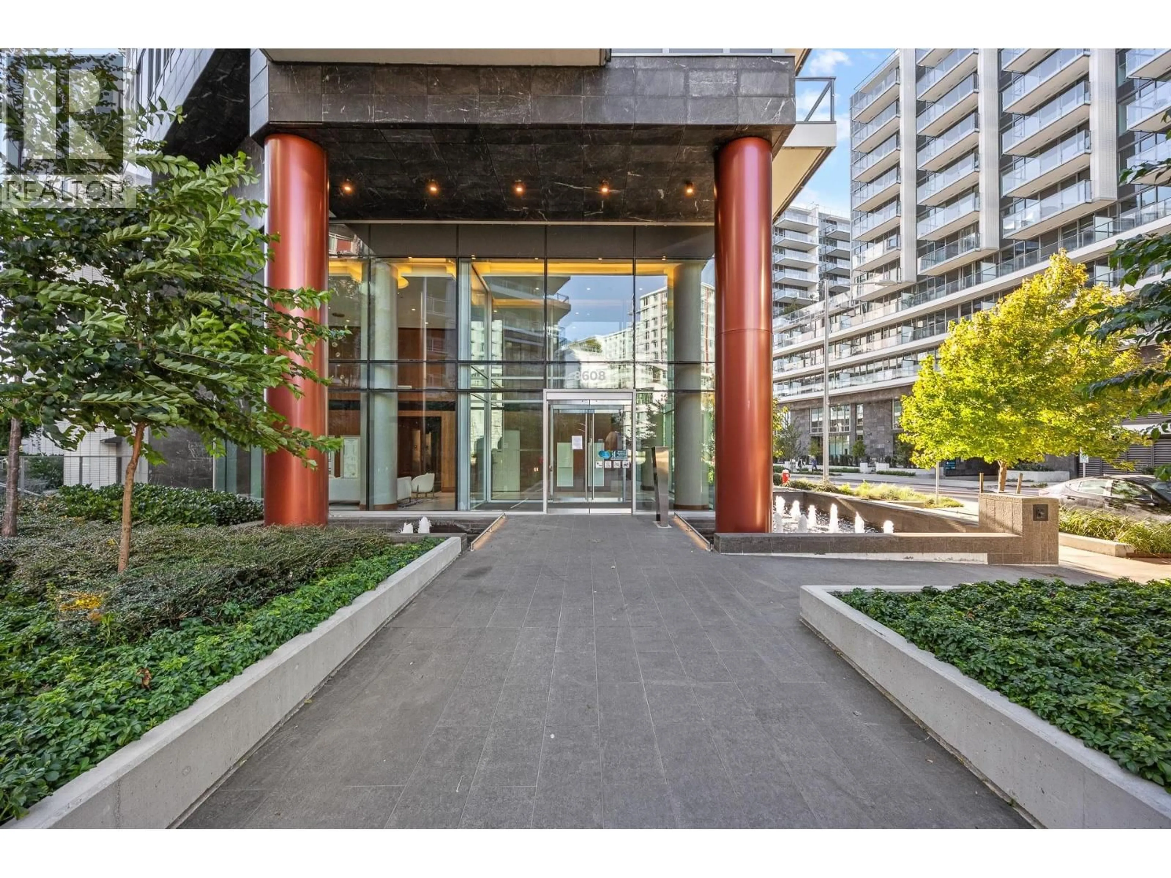 Indoor foyer for 382 - 8608 HAZELBRIDGE WAY, Richmond British Columbia V6X0W2