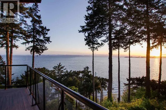 20 TSAWWASSEN BEACH ROAD, Delta 3