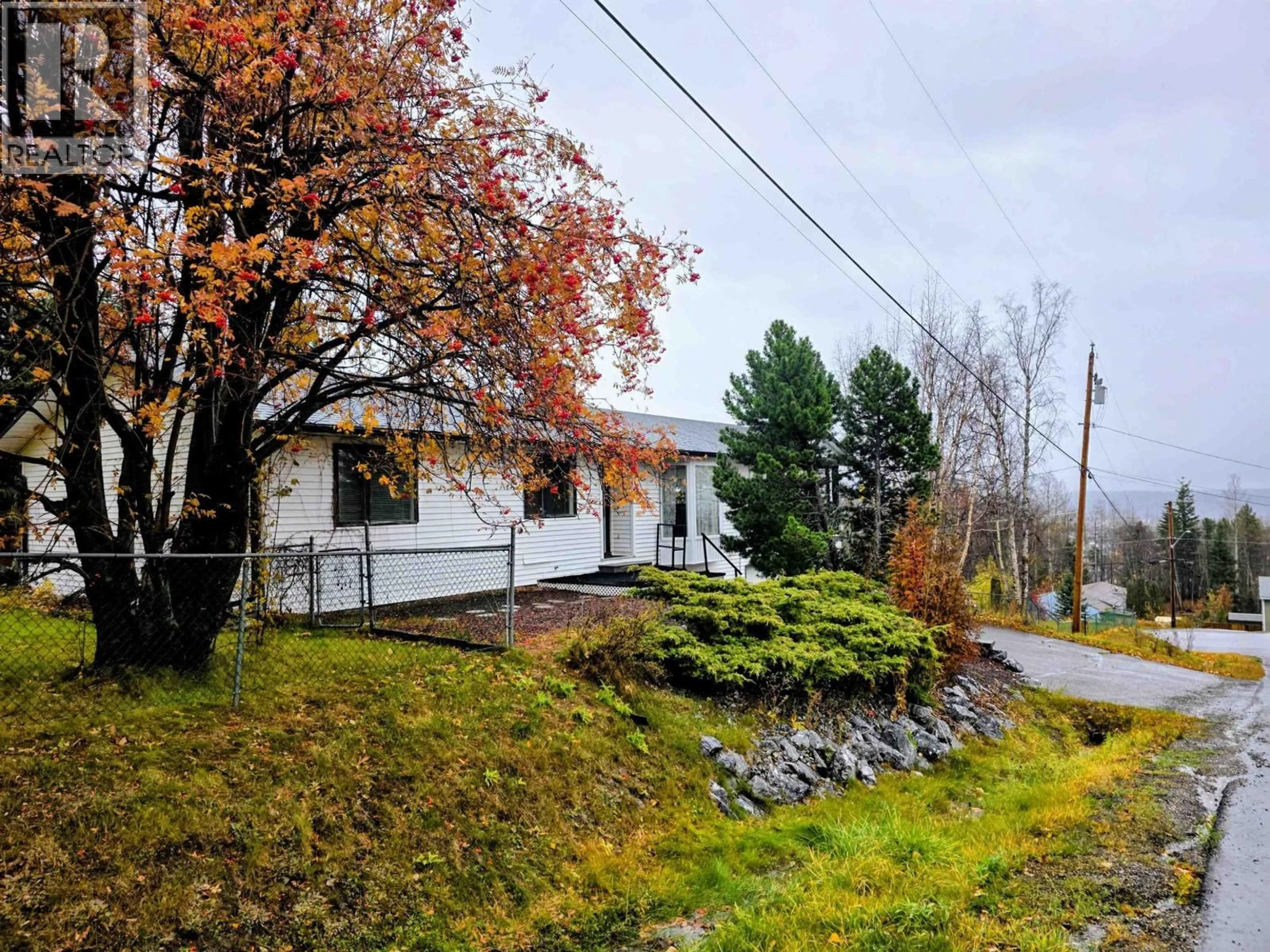 A pic from outside/outdoor area/front of a property/back of a property/a pic from drone, unknown for 3777 HILLCREST ROAD, Prince George British Columbia V2N5R1